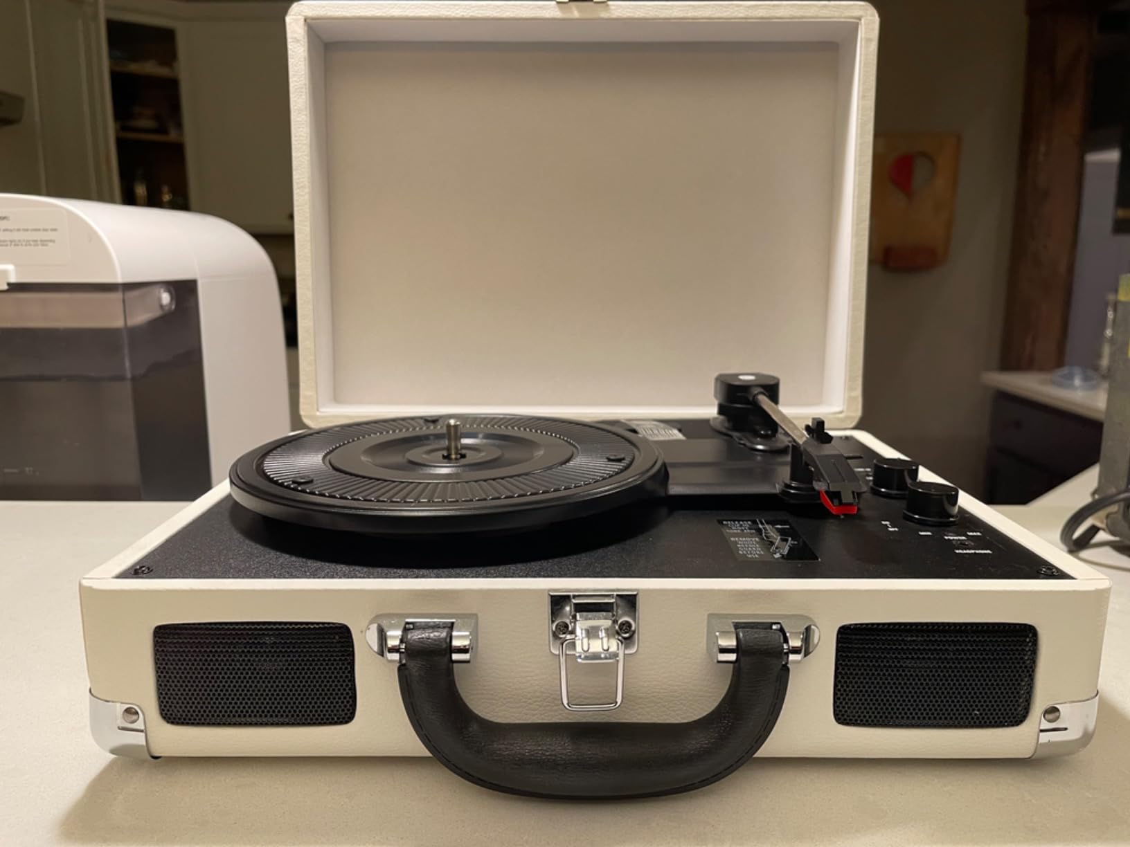 Vinyl Record Player 3-Speed Bluetooth Suitcase Portable Belt-Driven Record Player with Built-in Speakers RCA Line Out AUX in Headphone Jack Vintage Turntable, Pink customer photo 1