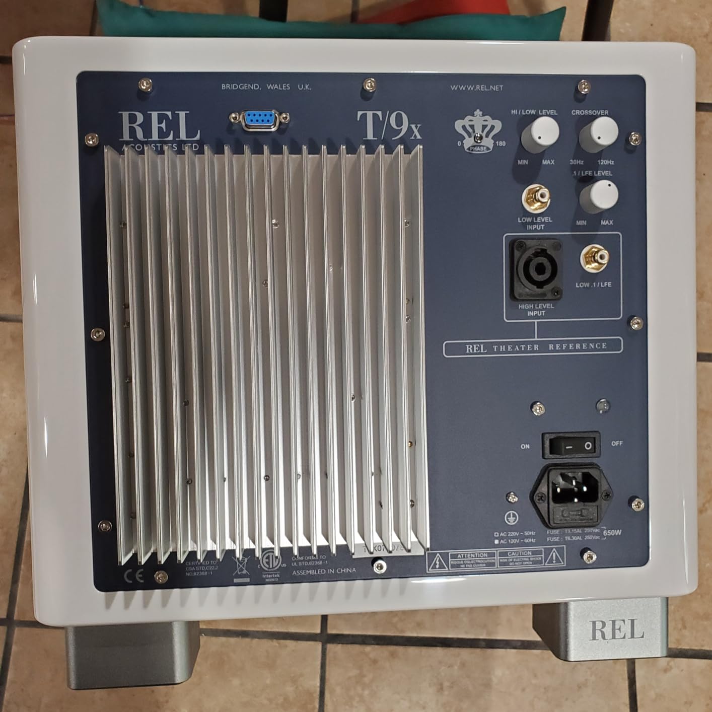 REL T/9x 10-Inch Powered Subwoofer - Sealed Design with Class AB Amplifier, RCA Inputs customer photo 1