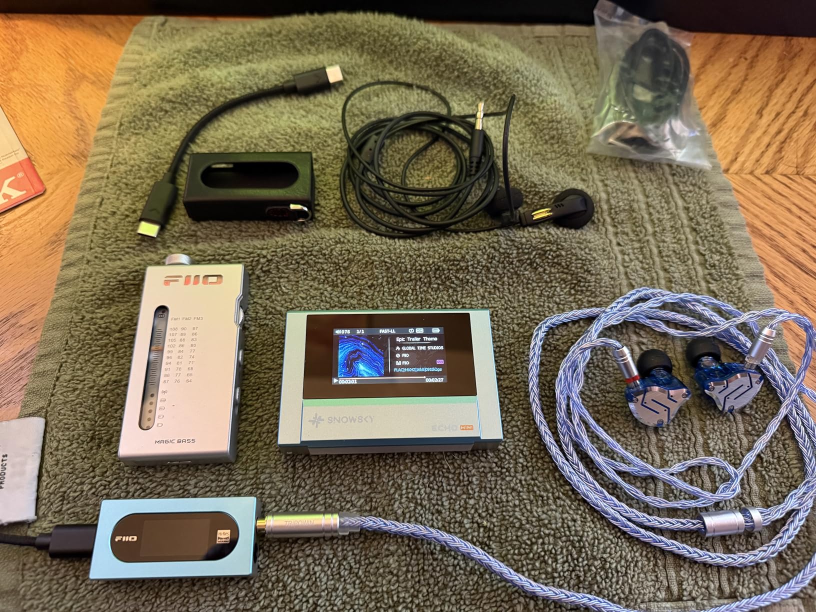 FiiO KA15 Portable DAC and Headphone Amplifier (Blue) customer photo 2