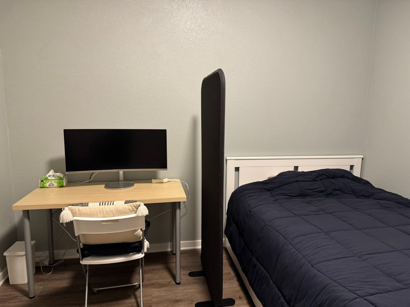 DECOLAB Standing Room Divider, Portable Separation Panel 29