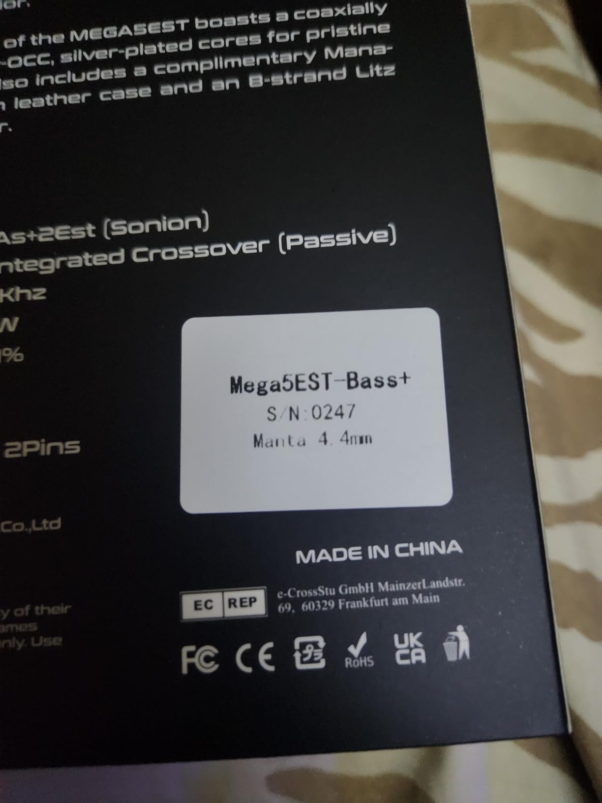 Hisenior Mega5EST Bass+ Limited Edition 1DD + 2BA + 2EST Tribrid 5 Drivers Hybrid 2Pin 0.78mm HiFi Audiophile IEM In-Ear Monitor Wired Earphone with Manta 532 Cores UP-OCC SPC Premium Cable 4.4mm Plug customer photo 2