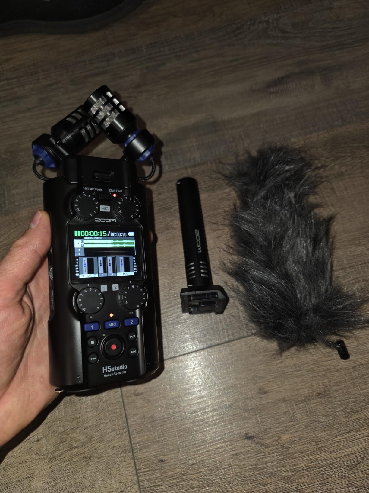 Zoom H5 Studio Handy Recorder customer photo 1