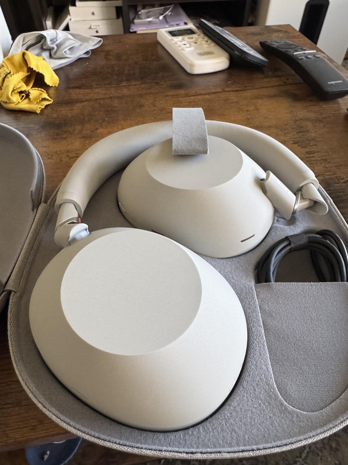 Sony WH-1000XM6 The Best Noise Cancelling Wireless Headphones Midnight Blue customer photo 1