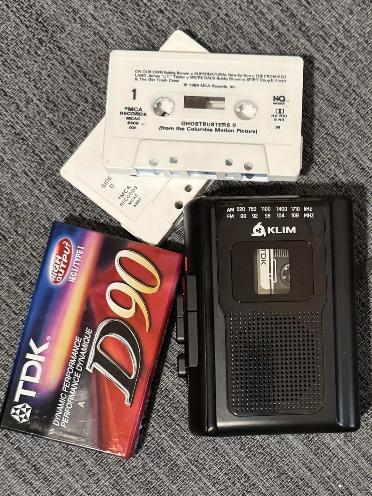 K8 Cassette Tape Player Portable with F1 Headphones - AM/FM - Built-in Microphone & Speaker - Black customer photo 1