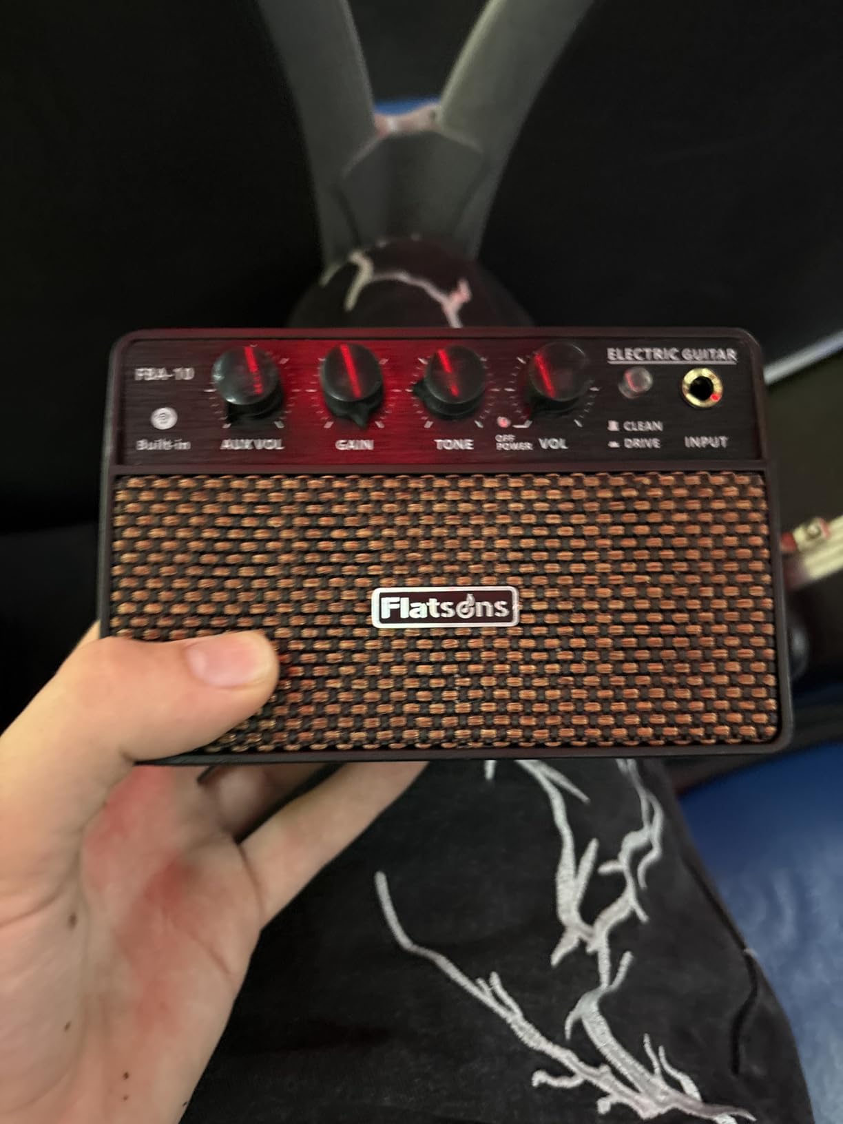 FBA-10 Guitar Amp, 10W Mini Electric Guitar Amplifier with Clean/Drive Channel, 6H Work, USB-C Rechargeable, 3.5mm Headphone/AUX, Wireless Portable Amp for Indoor Practice, Travel (White) customer photo 1