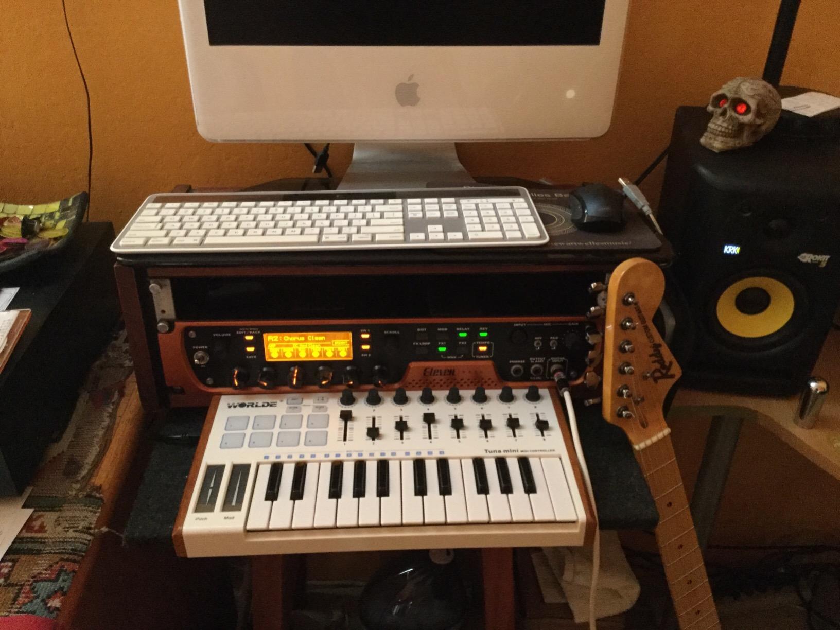 Vangoa Wireless MIDI Controller Mixer with 8 Channel Faders customer photo 2