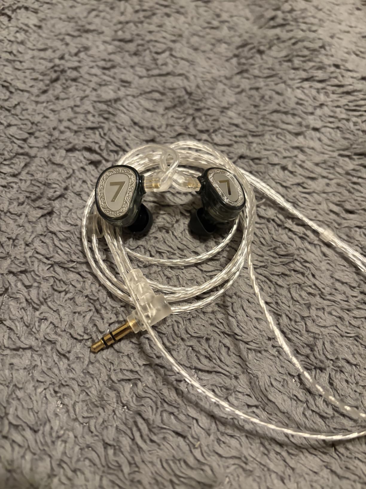 7Hz Elua Ultra 10mm+8mm Dual Dynamic Driver in Ear Monitor | HiFi Wired Earbuds, Harman Target Neutral Tuning, with High-Purity Oxygen-Free Copper Cable for Musicians Audiophiles, Gold customer photo 1