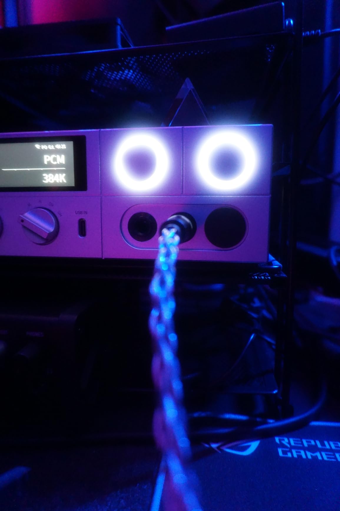 FiiO K15 Full Balance HiFi DAC and Headphone amp AK4497Sx2,Bluetooth 5.1 LDAC, Discrete Class AB Amplifier,USB Support DSD512 & PCM768kHz. Coaxial/Optical/XLR4 with Remote Control (Black) customer photo 1