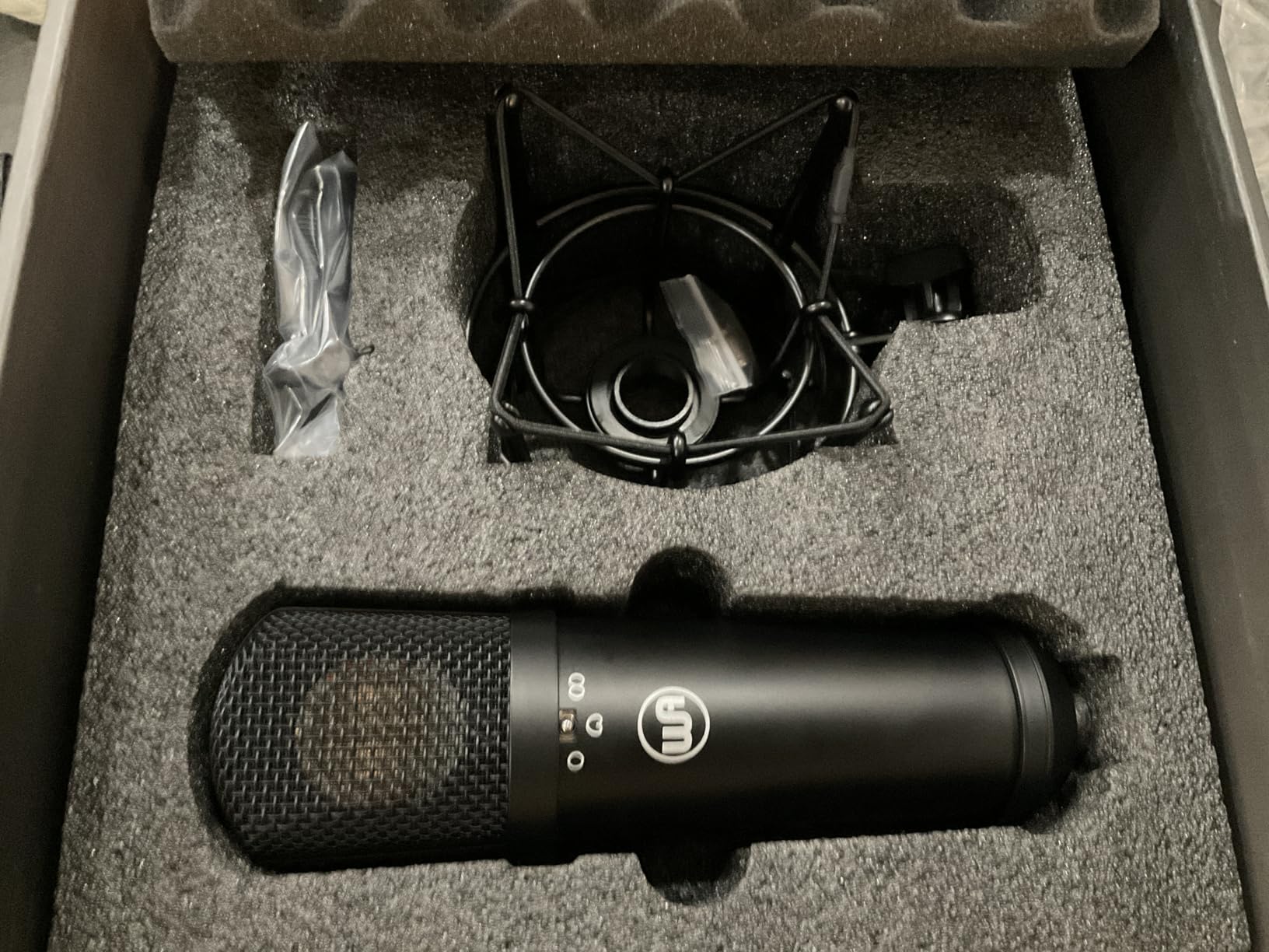 WA-87jr Large Diaphragm Condenser Mic with Shockmount, Rich Studio-Grade Sound for Vocals, Instruments, Podcasts, Nickel customer photo 1