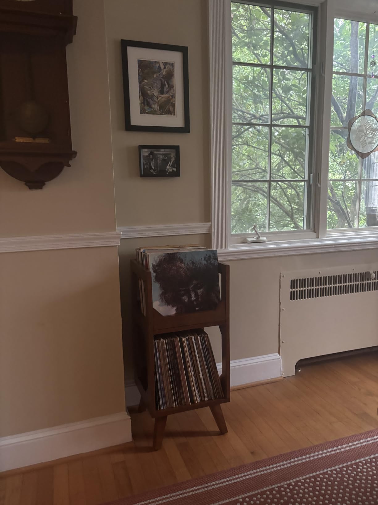 Crosley Furniture Asheville Small Mid-Century Modern Record Stand, Vinyl Storage, Holds up to 130 Records, Walnut customer photo 1