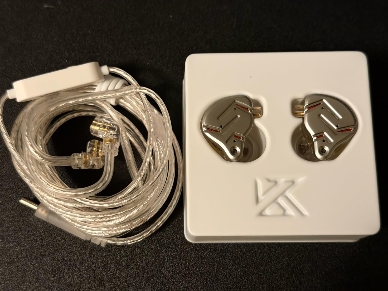 KZ ZST PRO X USB-C Wired Headphones Type-C in Ear Monitor, 1BA 1DD Hybrid Driver Gaming Earbuds USB C Wired Earphone, Deep Bass Sound IEM for Gaming Music Video (USBC with mic, Black Gold) customer photo 2