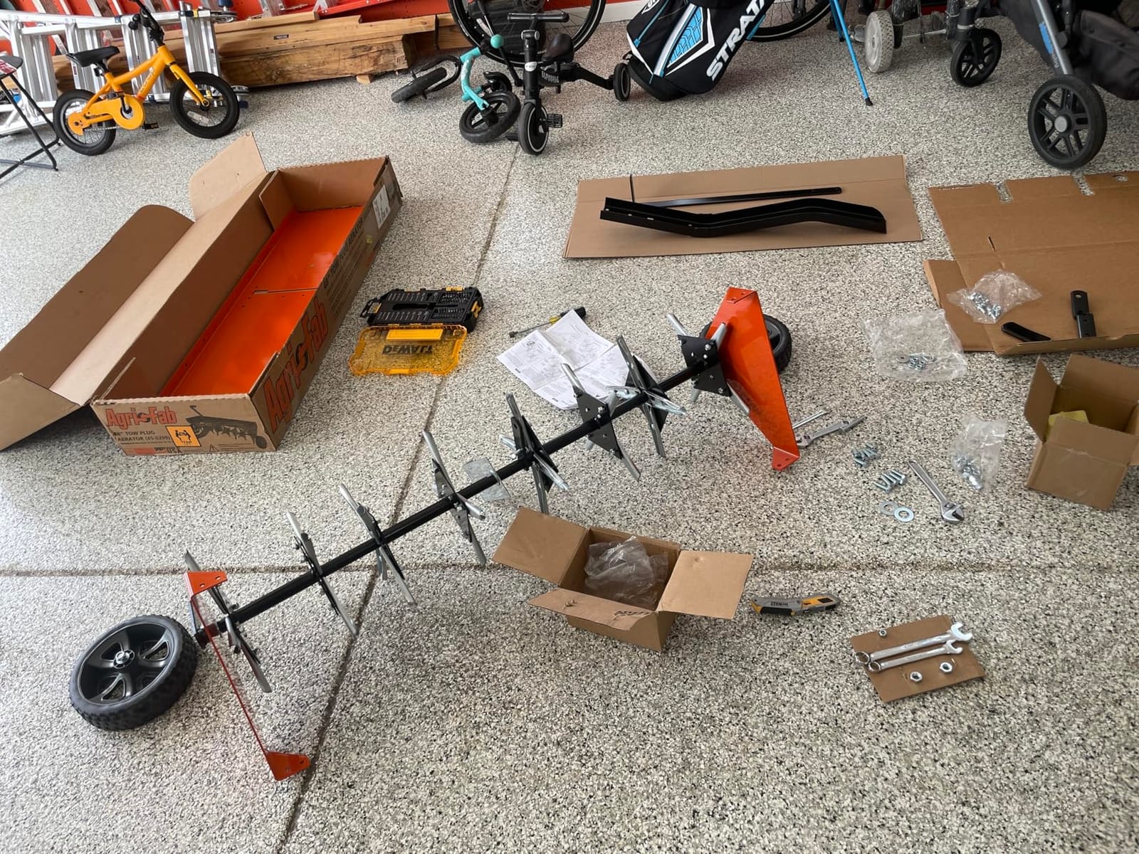 Agri-Fab 48 In Tow Behind Lawn Plug Aerator with 32 Galvanized Knives and Universal Hitch customer photo 2