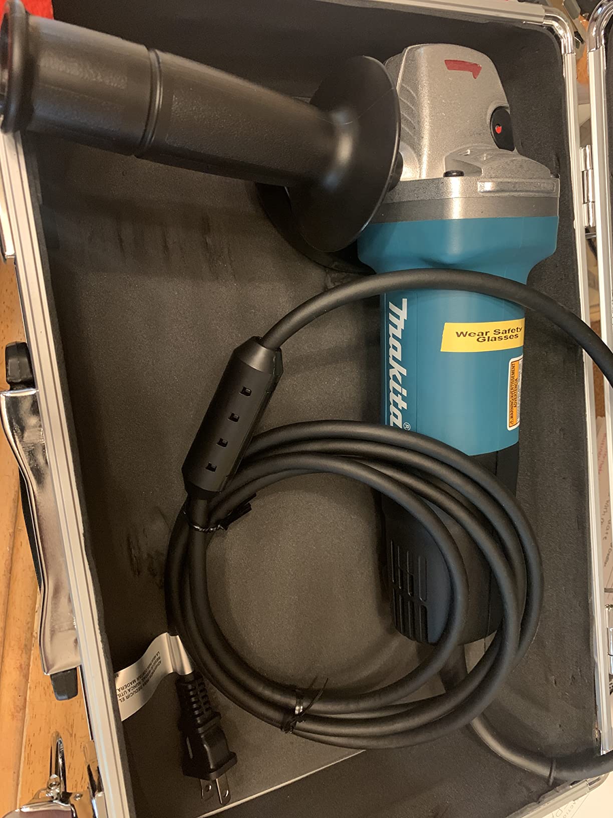 Makita 9557PBX1 4-1/2