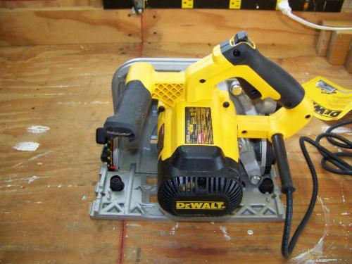 DEWALT Circular Saw, 6-1/2-Inch, TrackSaw Kit (DWS520K) customer photo 2