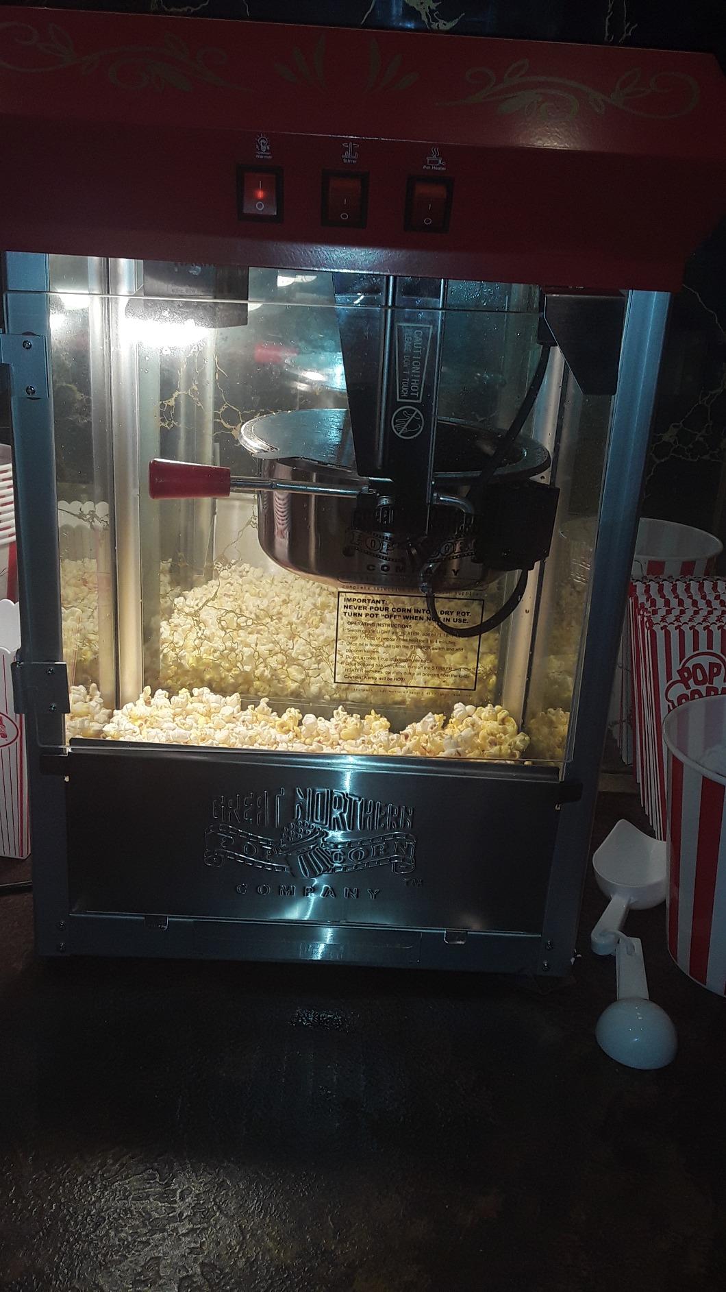 Great Northern Popcorn Foundation Countertop 8oz Popcorn Machine, Red customer photo 2