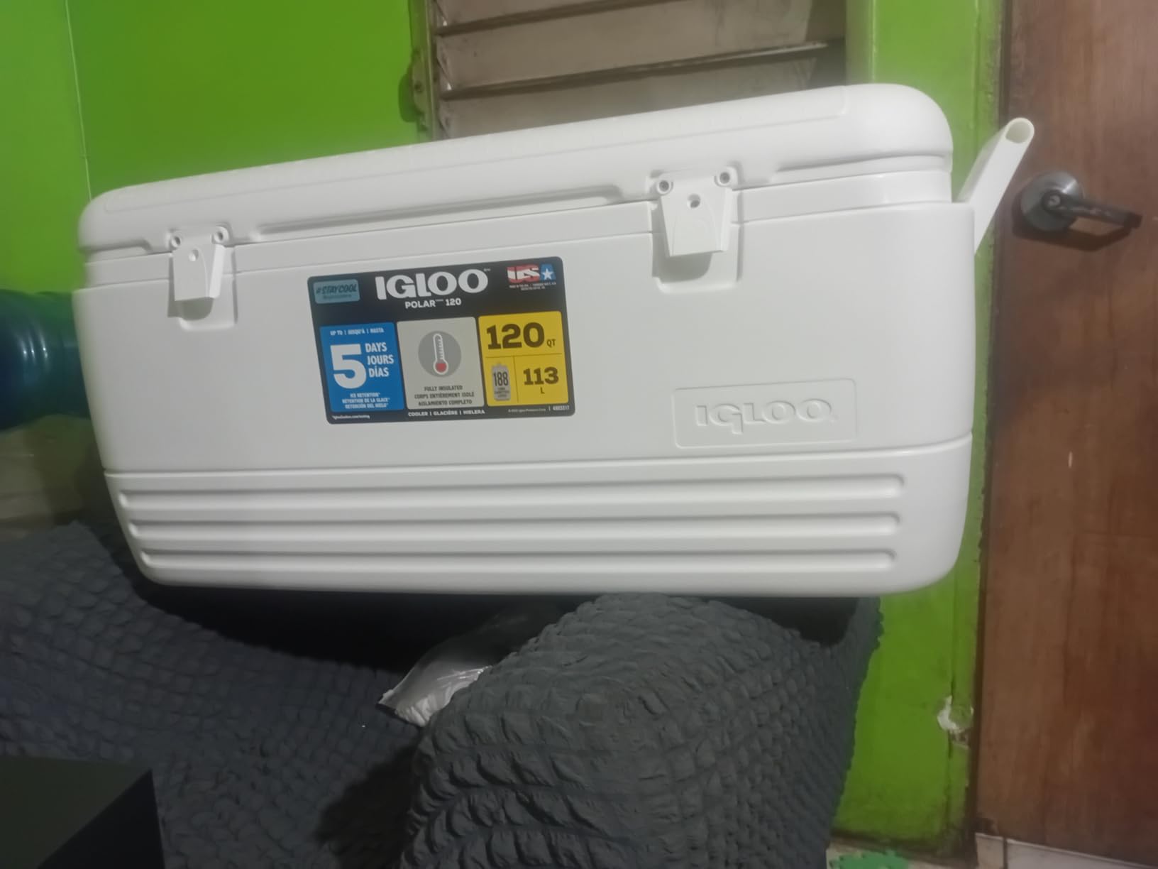Igloo Hard Cooler | Polar & Party Bar Series | Insulated Ice Chests customer photo 1