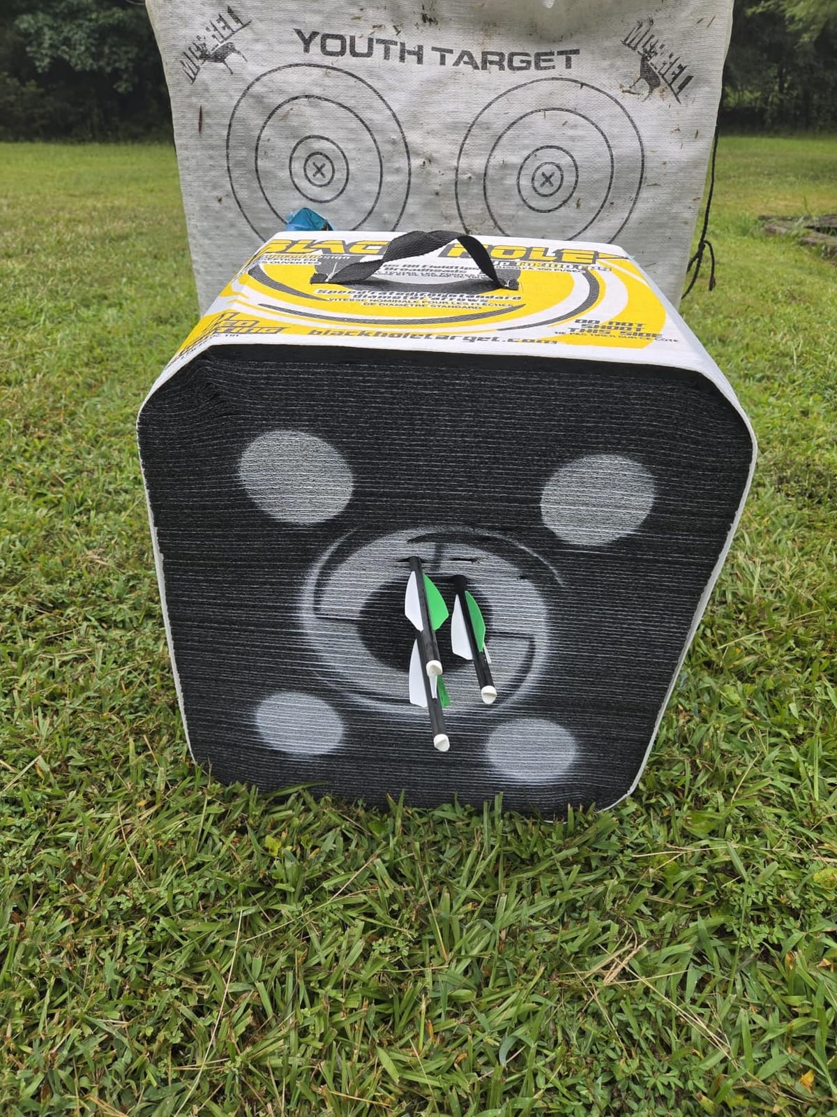 Black Hole 4-Sided Archery Target, Uses Friction Not Force to Stop All Field Points and Broadheads, Open-Face Layered Design, Lightweight and Carry Strap for Portability customer photo 1