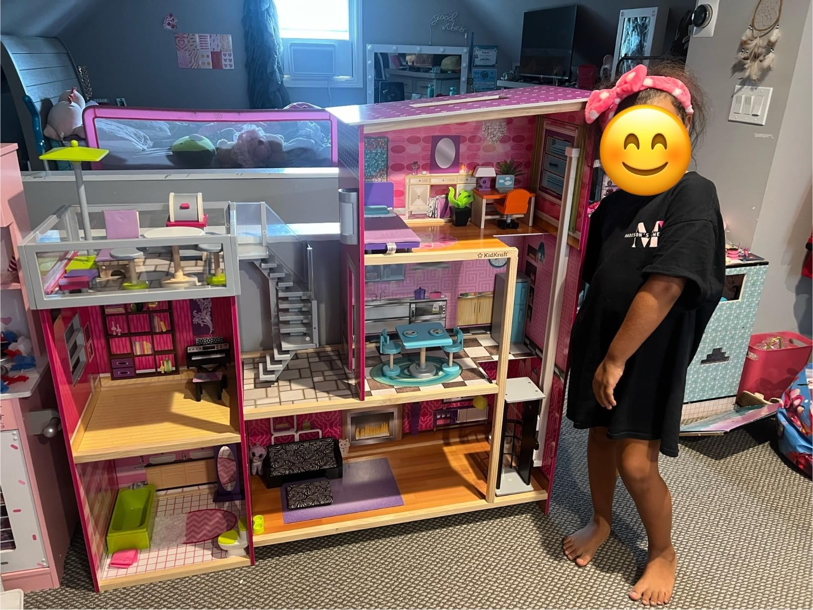 KidKraft Uptown Wooden Modern Dollhouse with Lights & Sounds, Pool and 36 Accessories customer photo 1