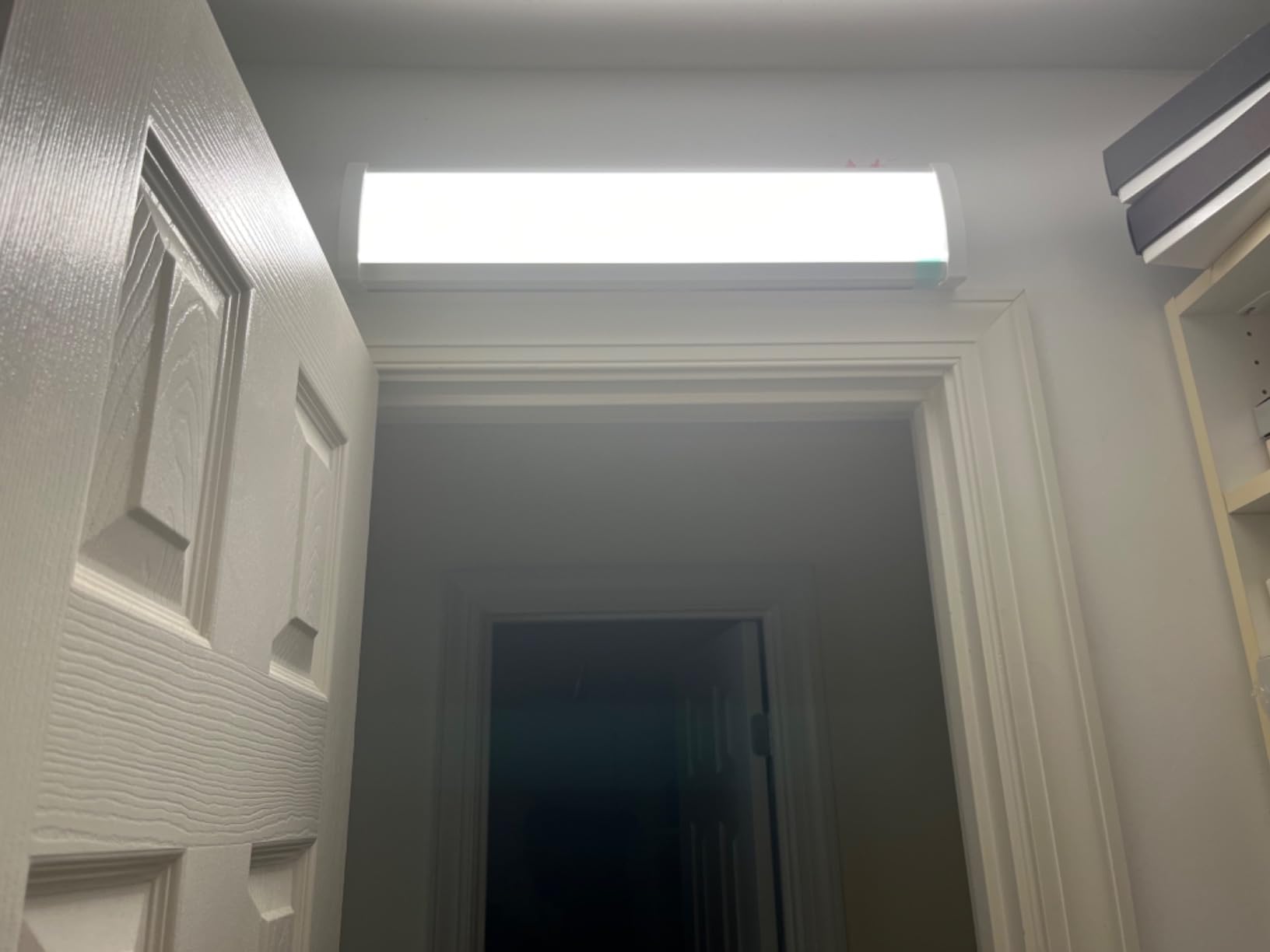 Lithonia Lighting 4' Low-Profile LED Wraparound Light Fixture, 4000K, 120V customer photo 1