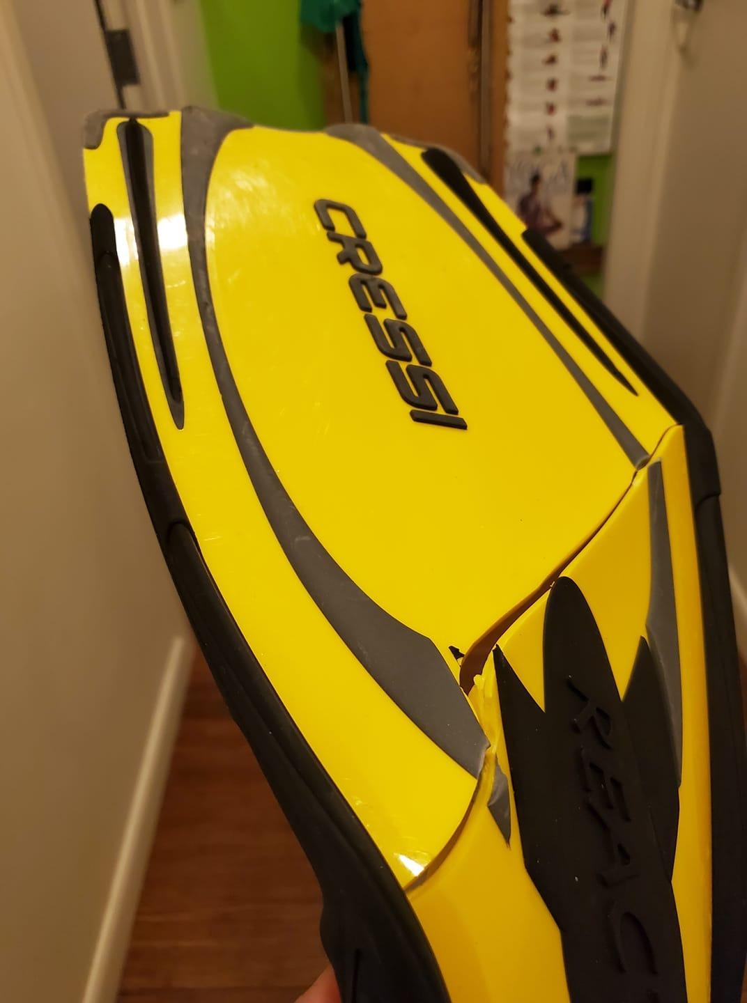 Cressi Scuba Diving Fins - Reactive Open Heel with Bungee Strap - Reaction EBS: Made in Italy customer photo 1