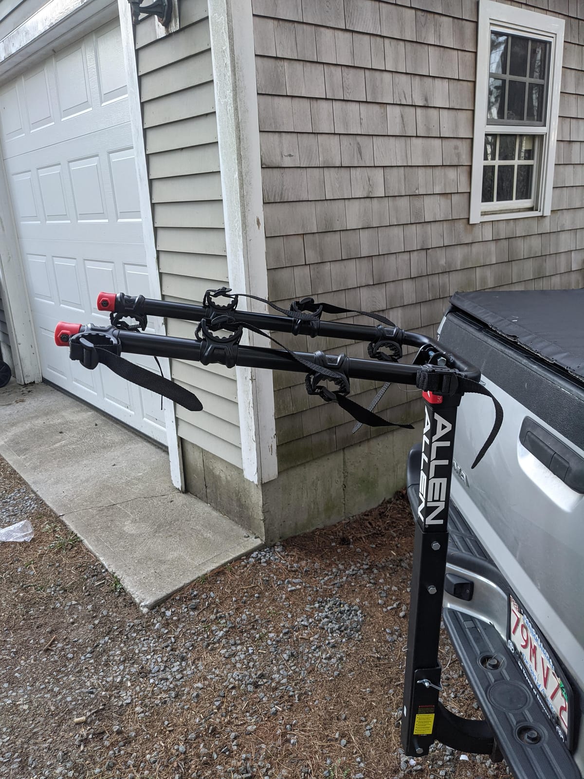 Allen Sports Deluxe 4-Bike Hitch Mount Rack (2-Inch Receiver) , Black customer photo 1
