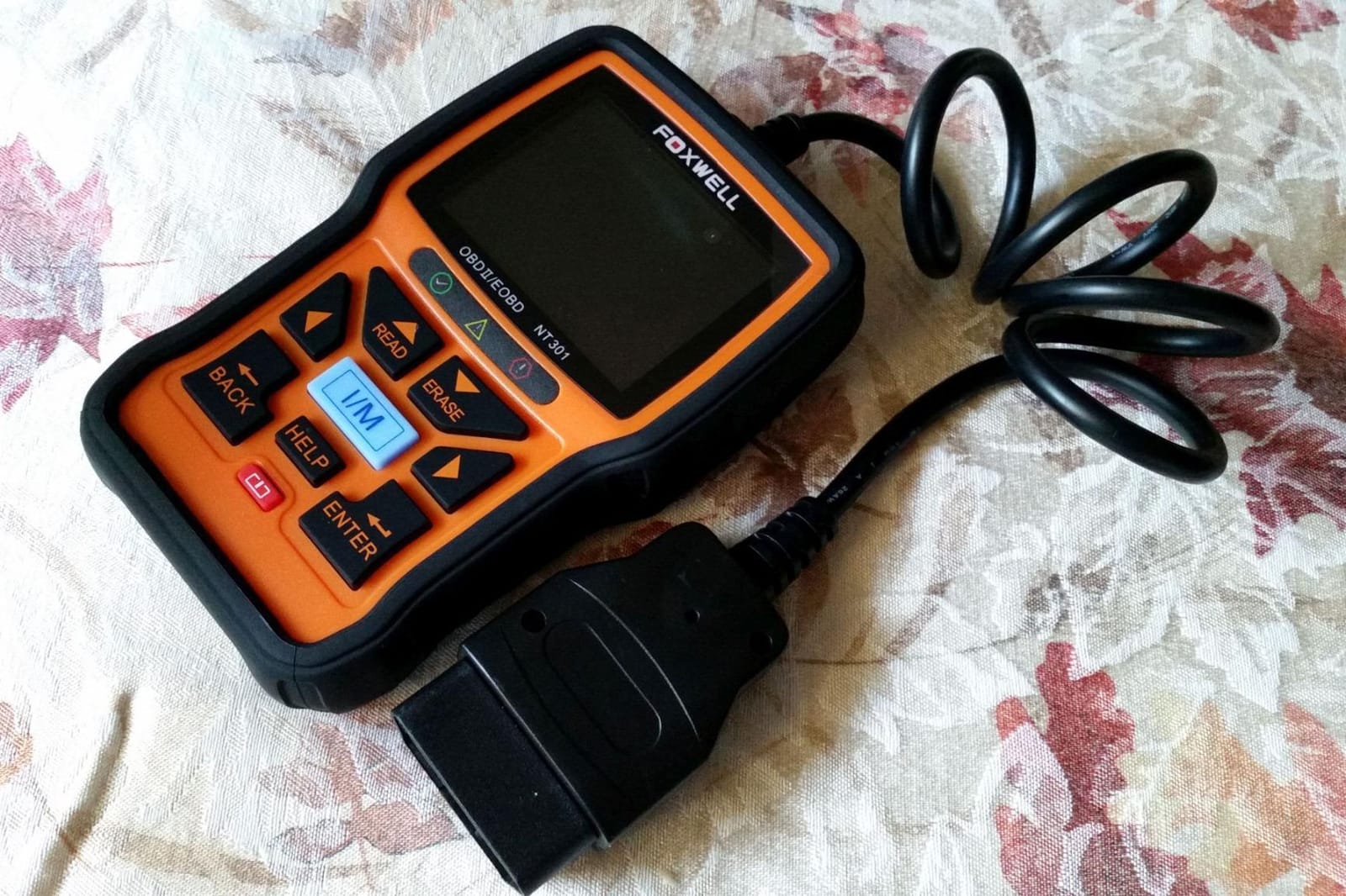 FOXWELL NT301 OBD2 Scanner Live Data Professional Mechanic OBDII Diagnostic Code Reader Tool for Check Engine Light customer photo 1