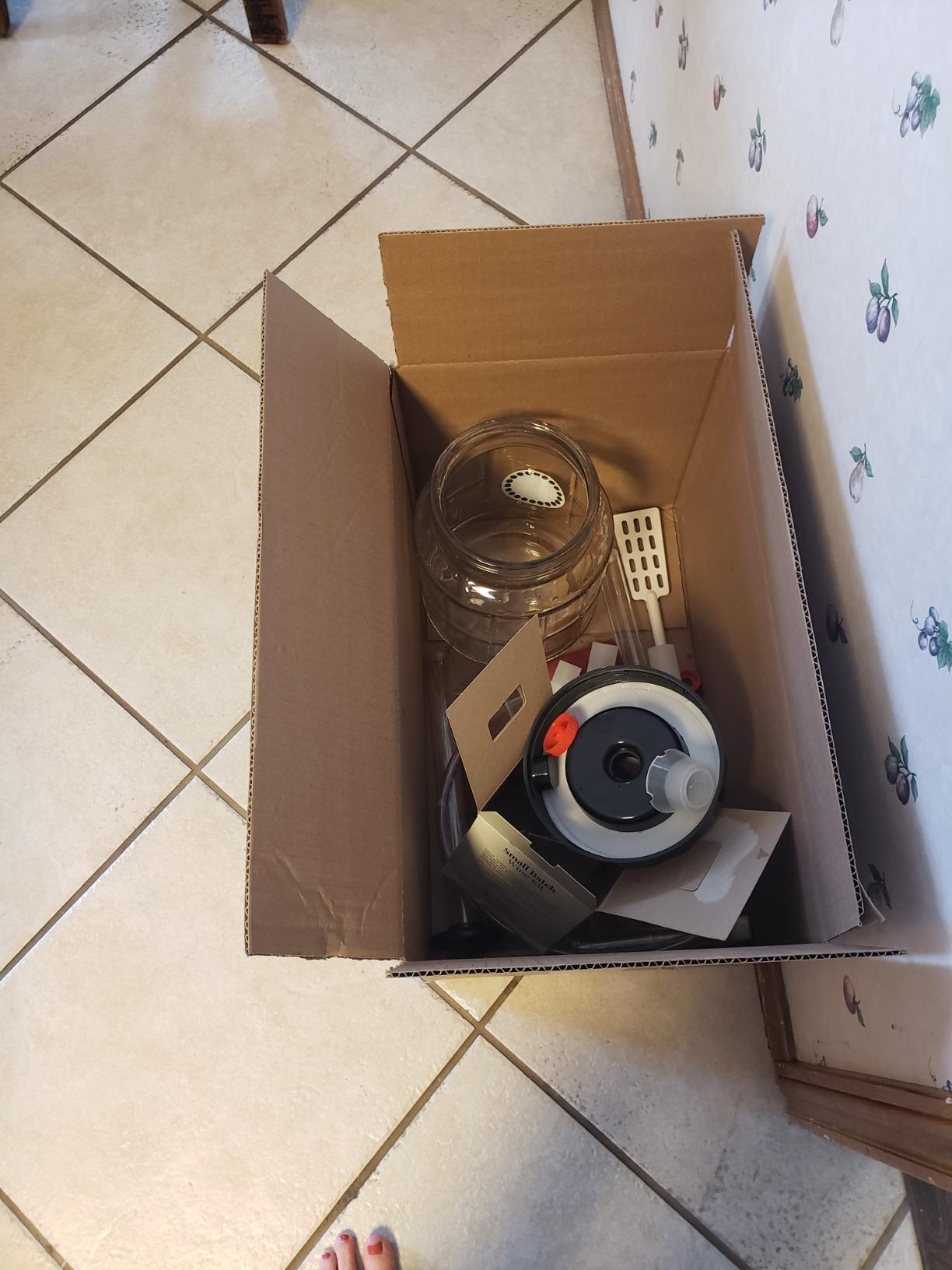 Master Vintner Cabernet Sauvignon Homebrewing Wine Recipe Kit, 1 Gal customer photo 1