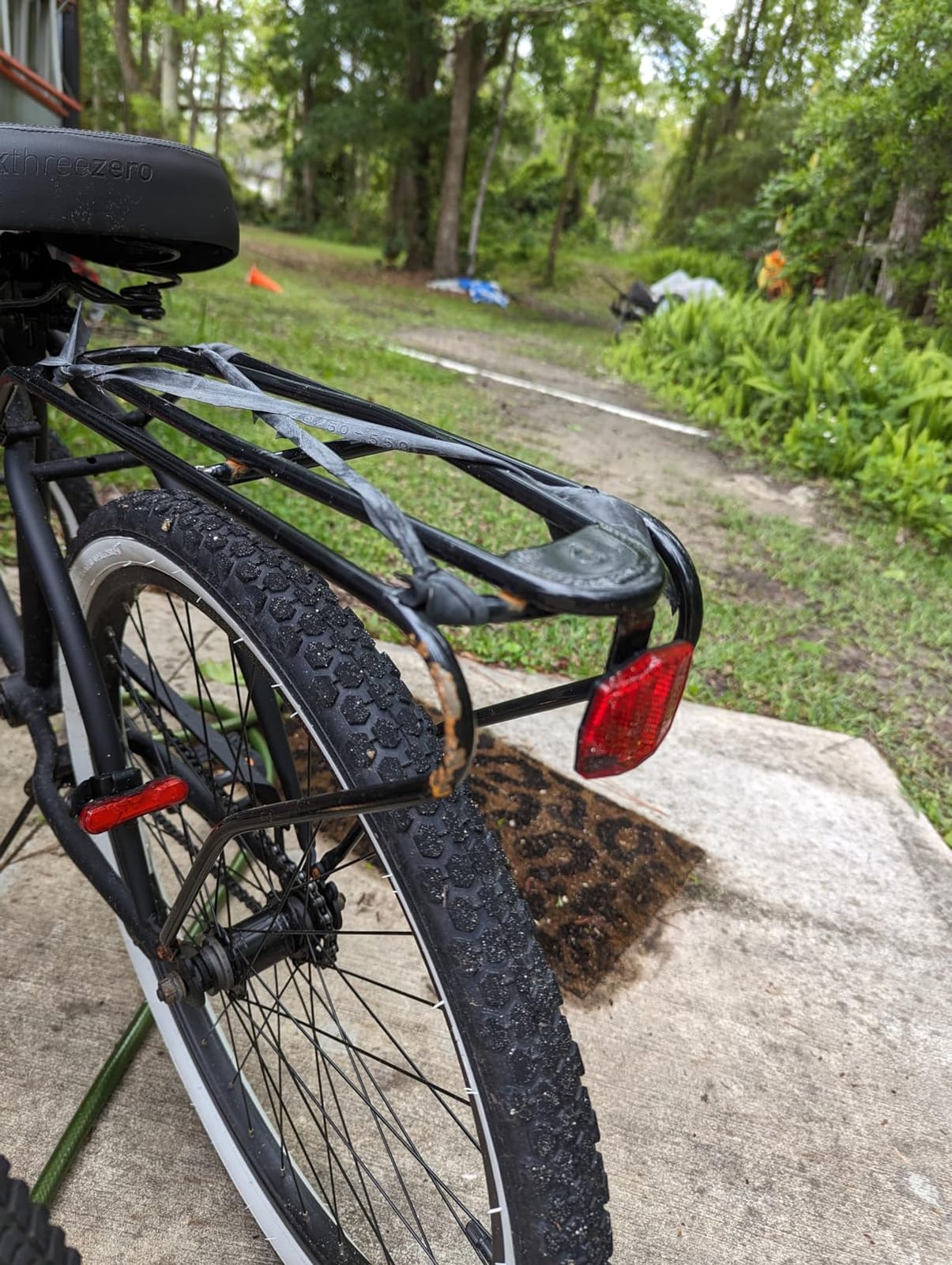 sixthreezero Around The Block Men's Beach Cruiser Bike, Hybrid Bicycle with Rear Rack customer photo 2