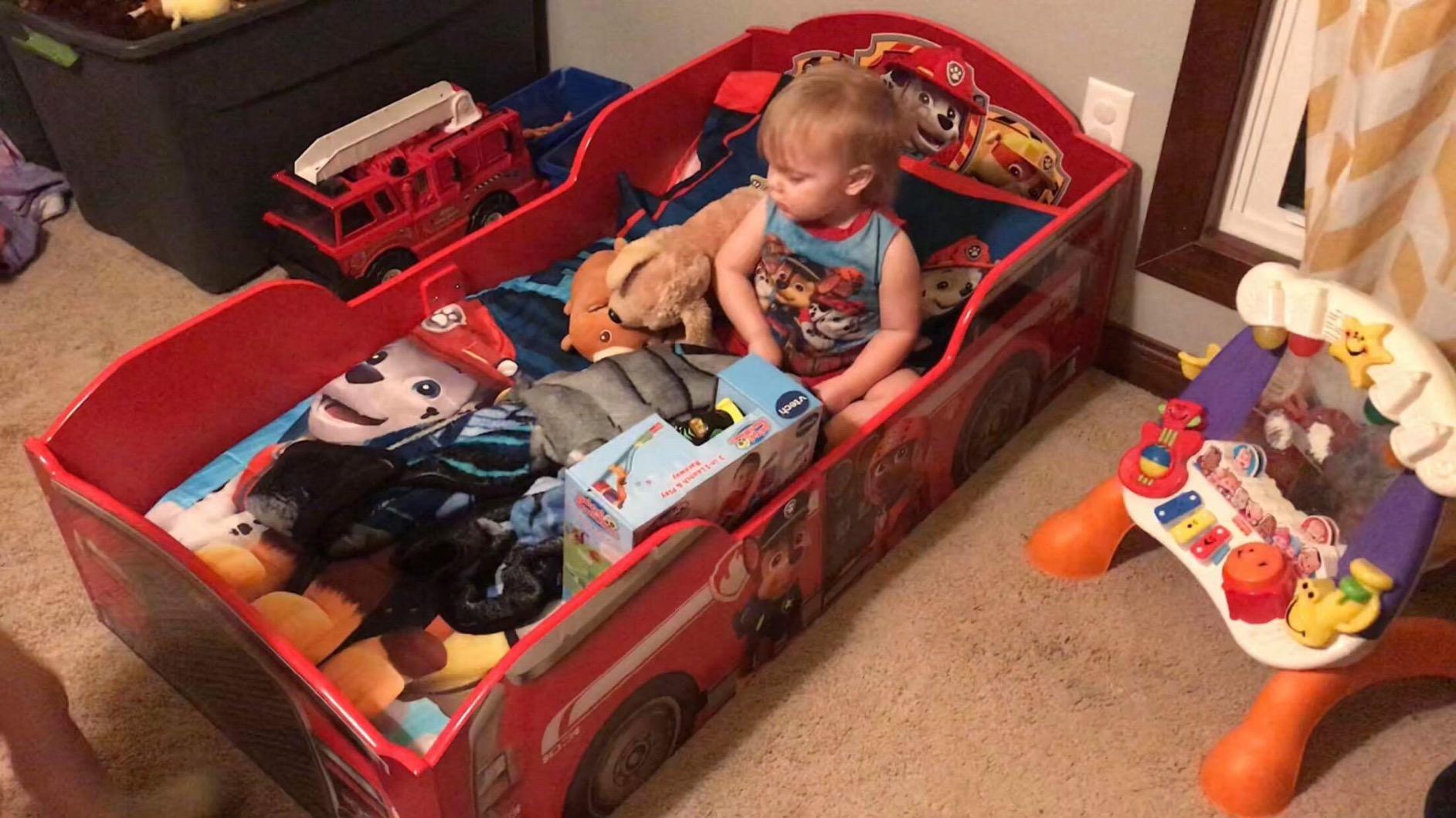 Delta Children Wood Toddler Bed - Greenguard Gold Certified, Nick Jr. PAW Patrol customer photo 2