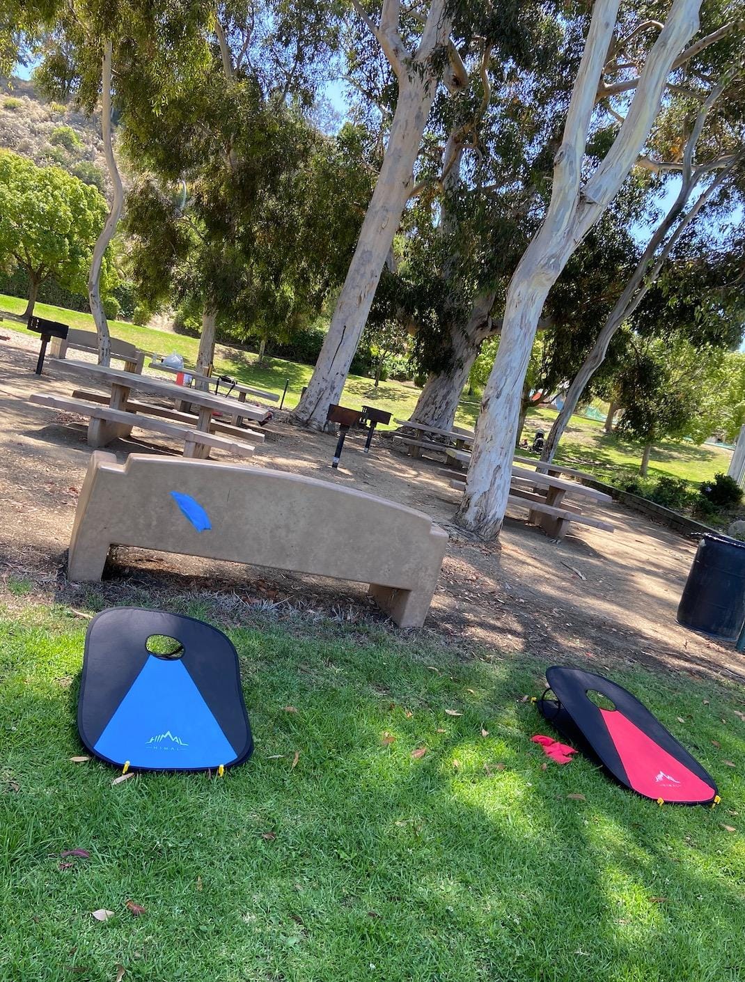 Himal Outdoors Portable Cornhole Board Set, Foldable 3 x 2 Ft customer photo 2