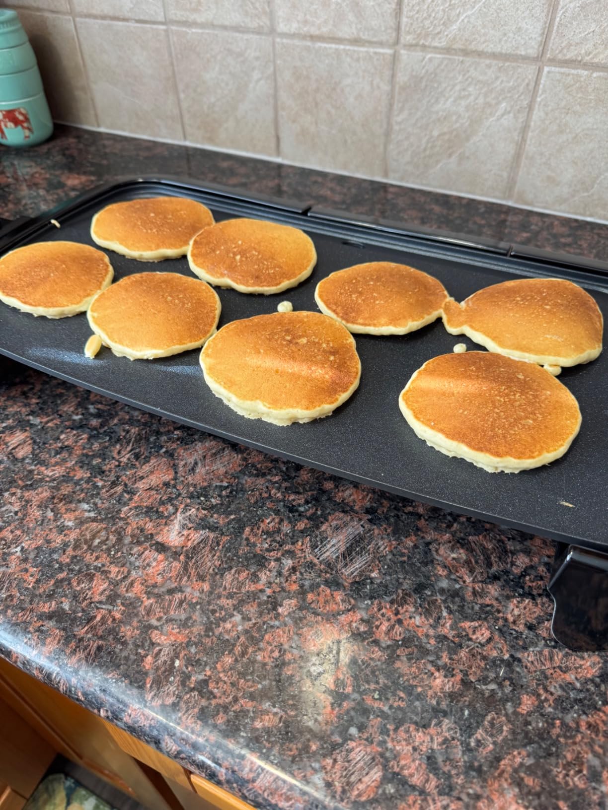 BLACK+DECKER 8-Serving Electric Griddle with Warming Tray customer photo 2