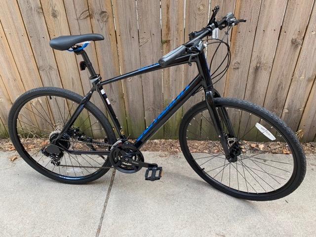 Schwinn Vantage Men and Women Adult Sport Hybrid Bike, 21 or 24 Speed Drivetrain, Aluminum Frame, Flat Bar, Disc Brakes, Smooth Ride Technology customer photo 2