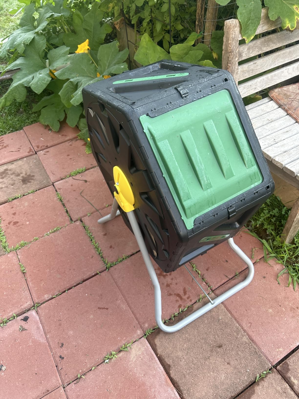 Miracle-Gro Dual Chamber Compost Tumbler – Easy-Turn, Heavy-Duty Outdoor Bin Composter with 2 Sliding Doors (2x18.5 Gal/70L customer photo 2