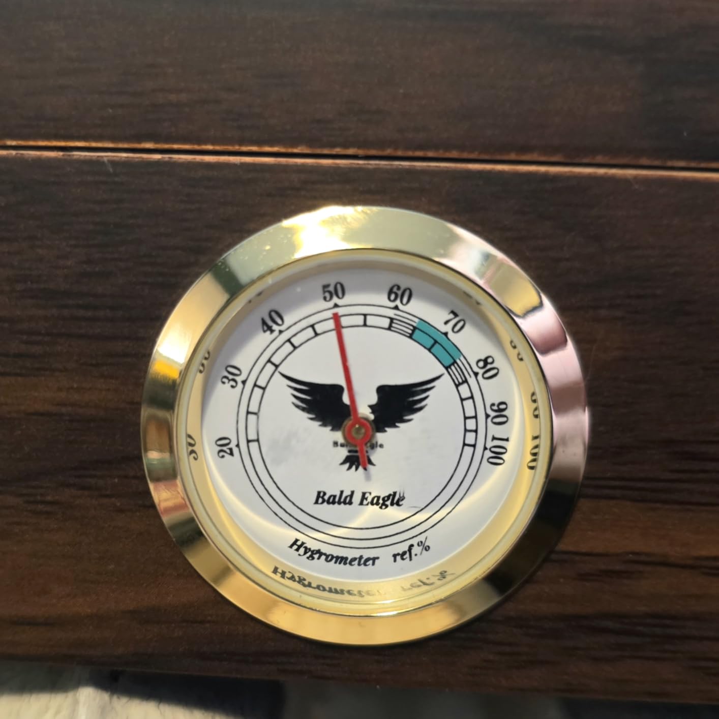 Bald Eagle Handmade Cigar Humidor, Cedar Cigar Desktop Box with Humidifier and Hygrometer, Glass Top for 30-50 Cigars (30-50 Cigars) customer photo 2