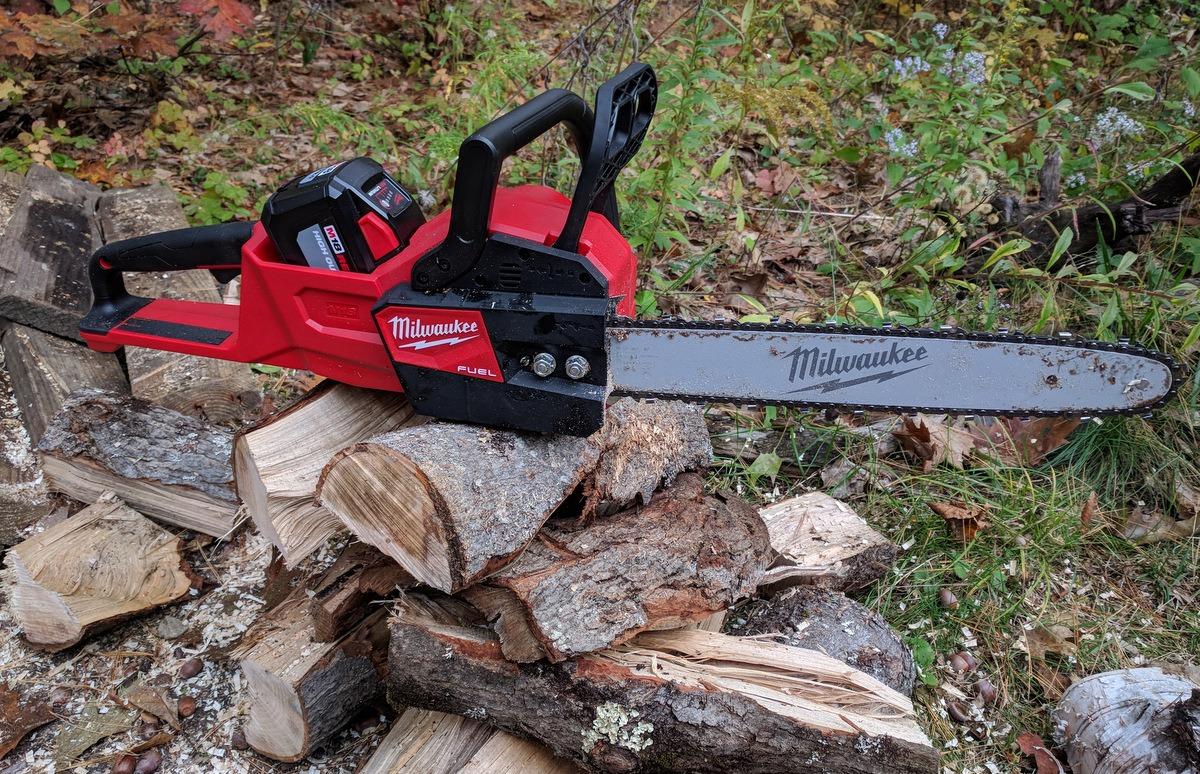 Milwaukee Electric Tools 2727-21HD Chainsaw Kit customer photo 2