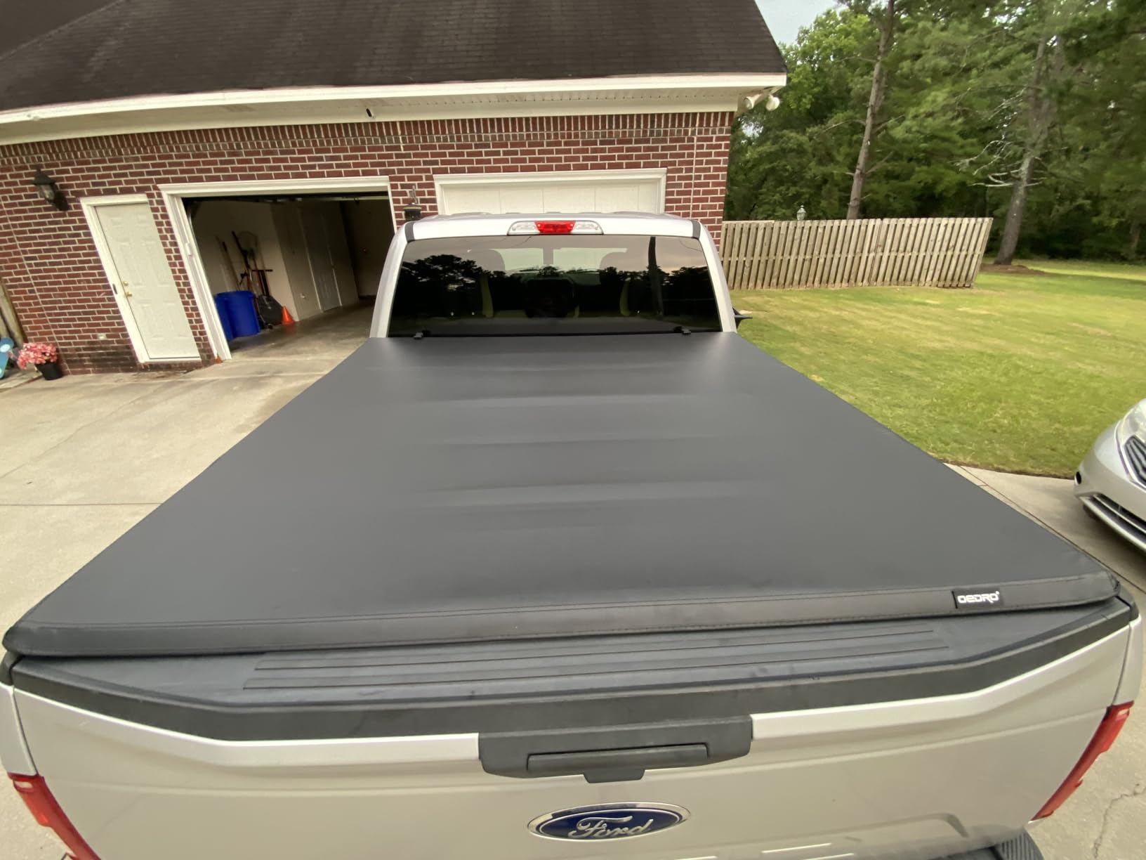 OEDRO Soft Tri-Fold Tonneau Cover Fit for 2015-2026 Ford F-150 F150 5.6ft customer photo 2