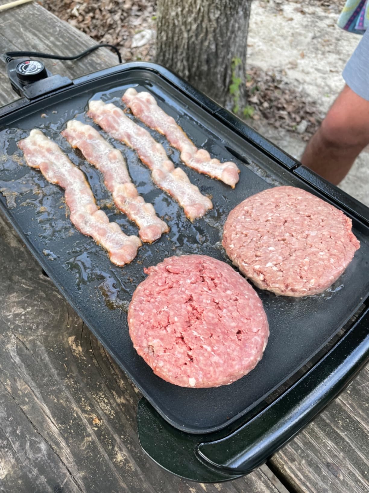 OVENTE Electric Griddle with 16 x 10 Inch Non-Stick Plate, Black GD1610B customer photo 2