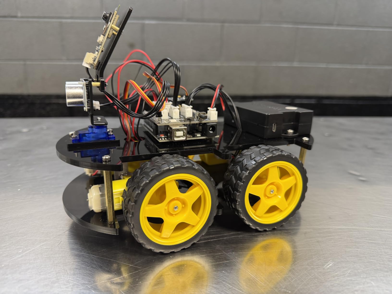 ELEGOO UNO R3 Smart Robot Car Kit V4 with Camera, Compatible with Arduino customer photo 2
