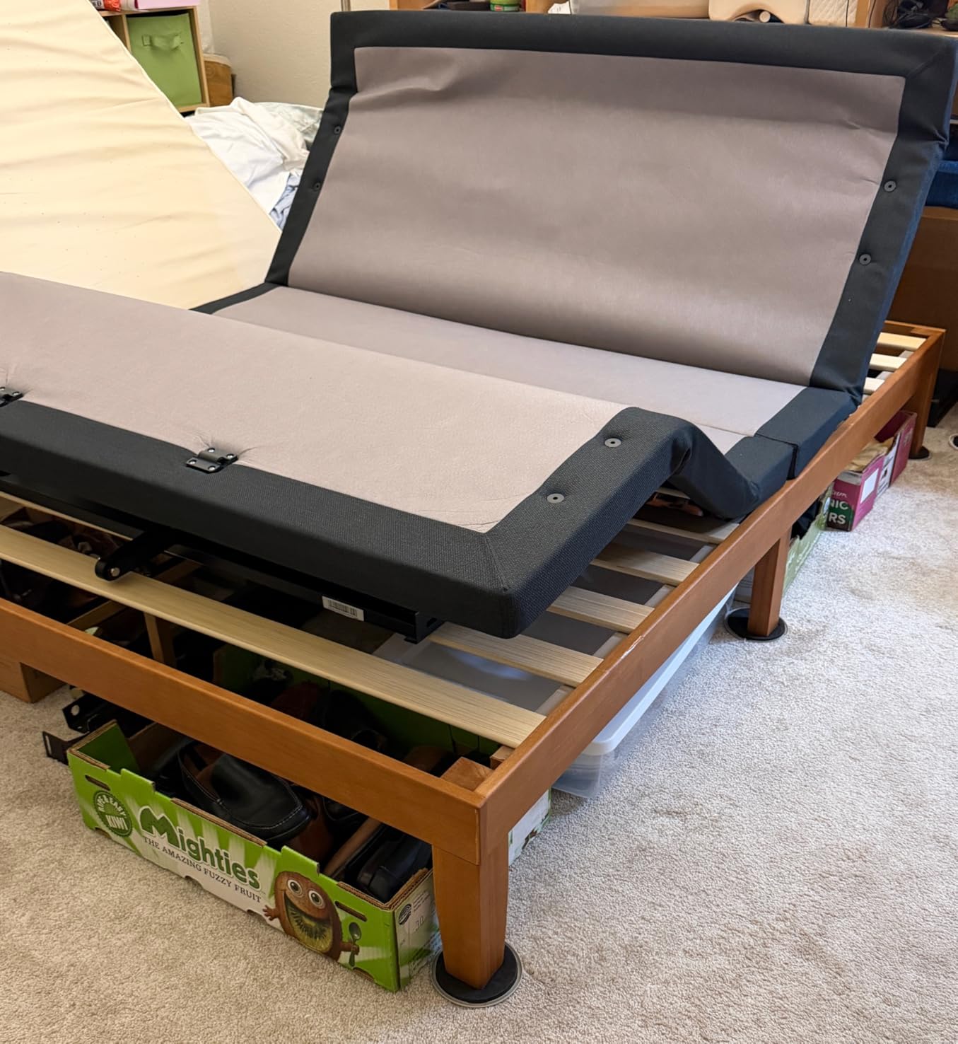 Sven & Son Harmony Adjustable Bed Base, Head and Foot Lift, Massage, Under-Bed Lights, USB, Memory, Zero Gravity Smart Frame - Split King customer photo 2