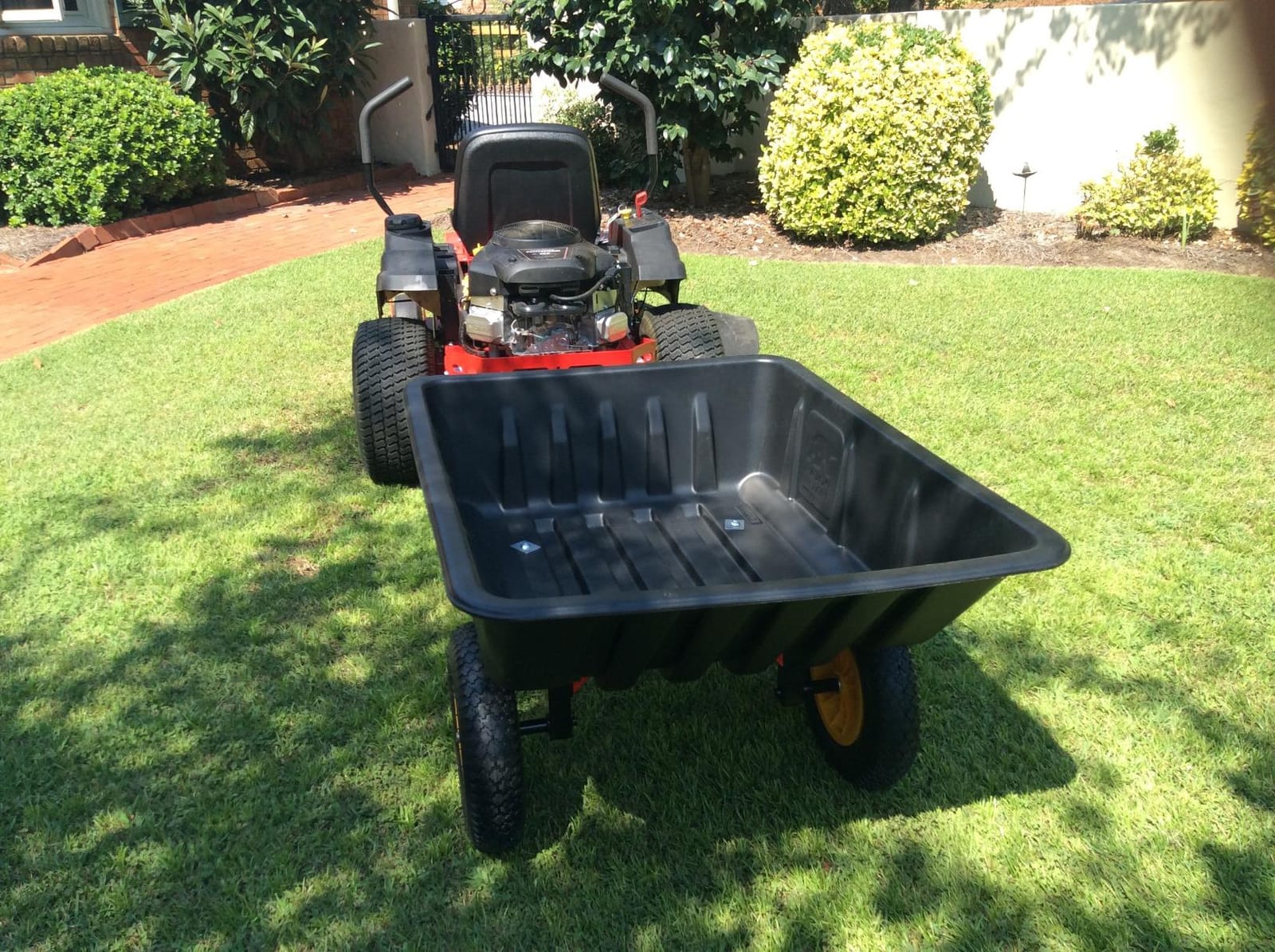 Polar LG7 Lawn & Garden Trailer 600 lb Capacity Model 9393 customer photo 1