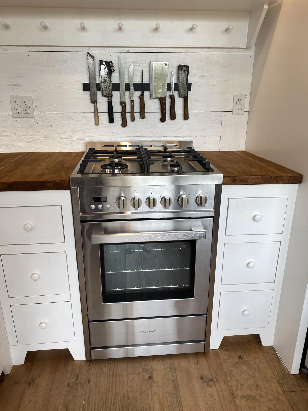 24 in. Nebula Coll 2.7 cu ft 4 Burner Gas Range Convection, Stainless Steel customer photo 2