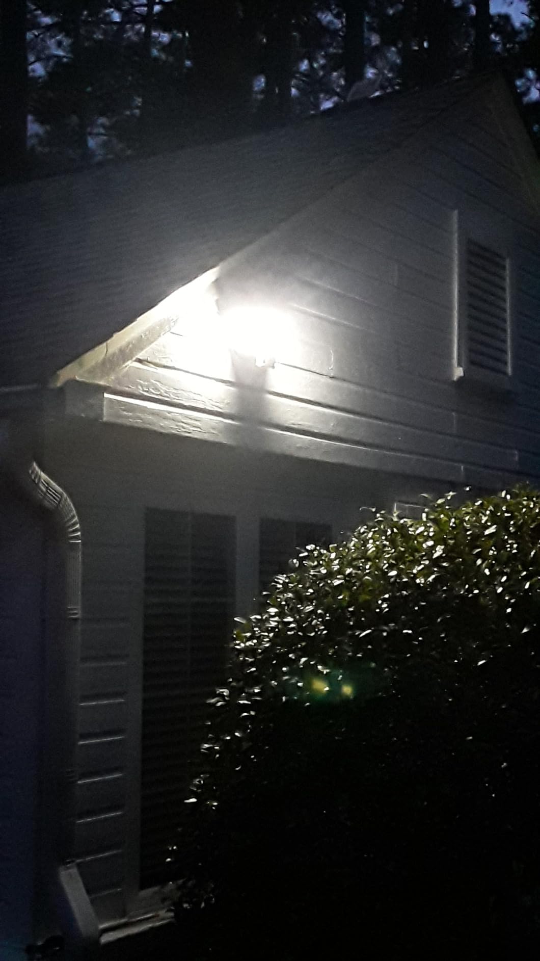 LEPOWER Solar LED Security Lights, PIR Motion Sensor Outdoor, 1600LM, Yard customer photo 1