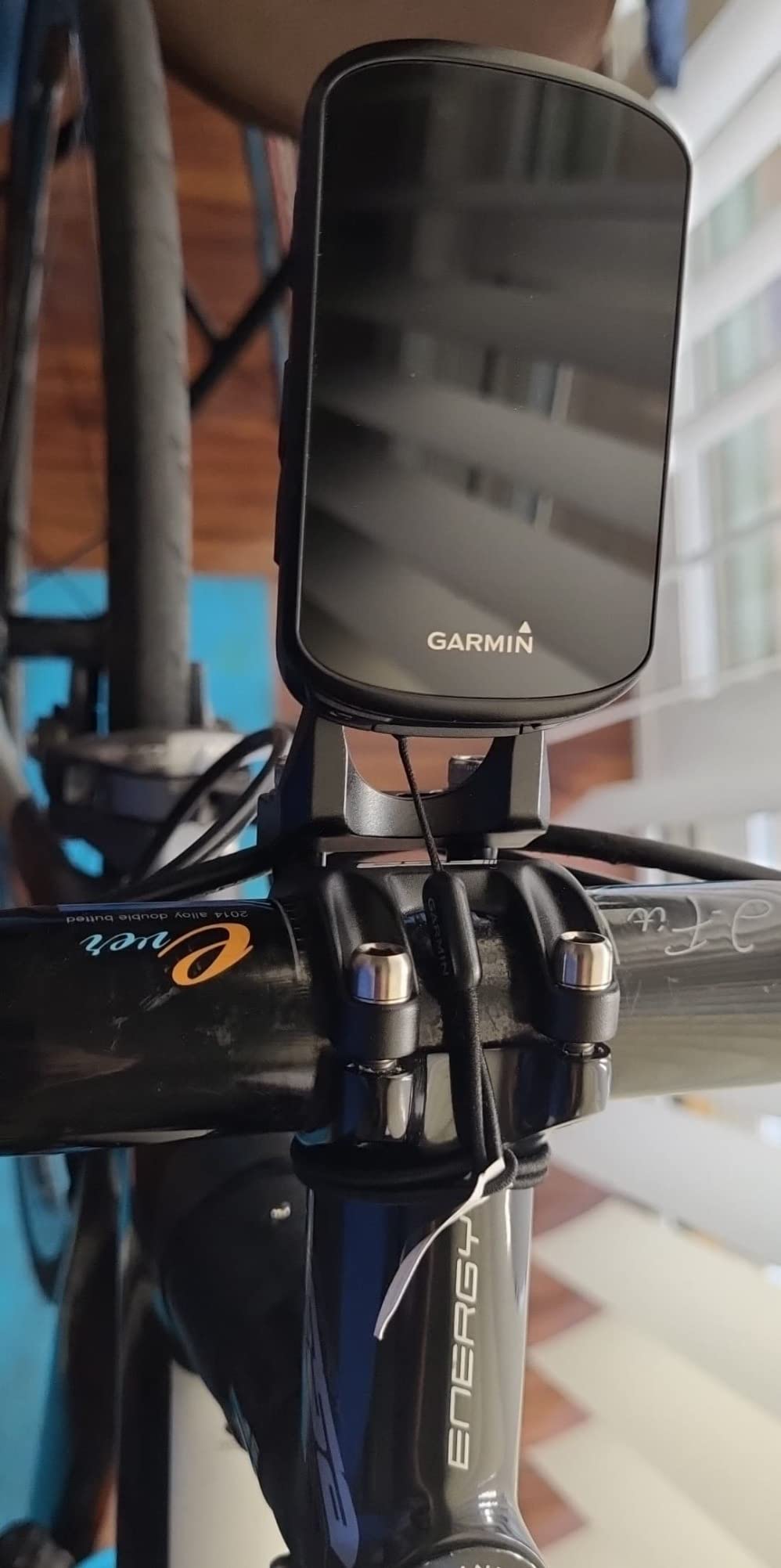 Garmin 010-02060-00 Edge 530, GPS Cycling/Bike Computer with Mapping, Dynamic Performance Monitoring and Popularity Routing customer photo 1
