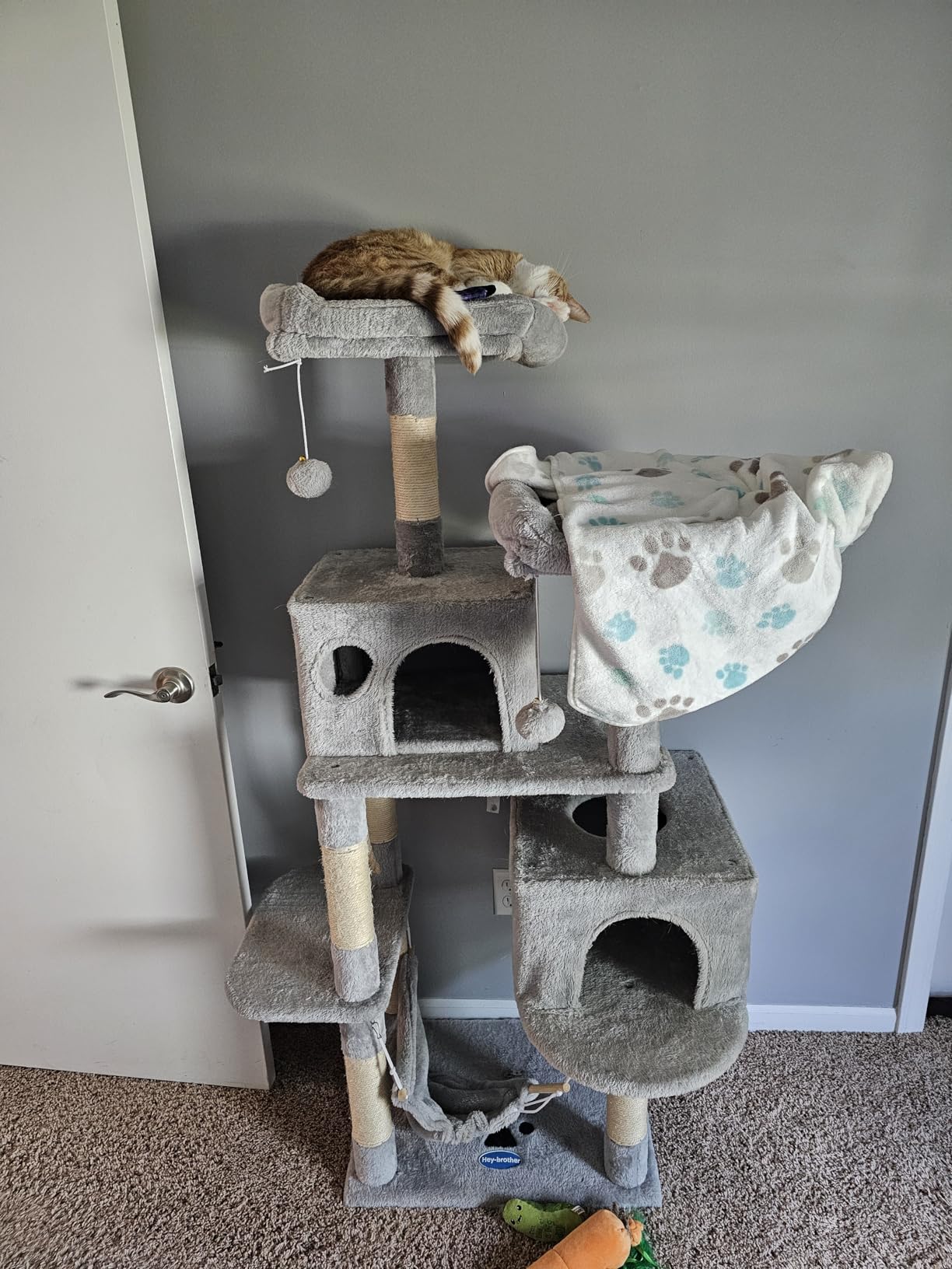 Hey-brother Cat Tree Tower with Sisal Scratching Posts, Big Condo, MPJ020W customer photo 2