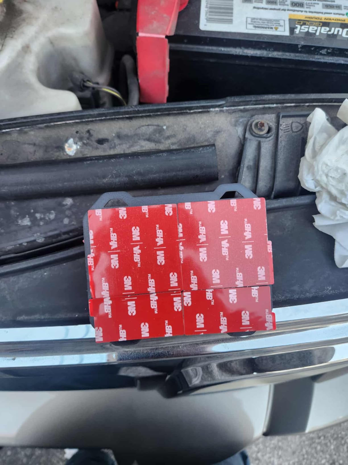 Battery Operated Ultrasonic Under Hood Rodent Repellent for Car Engines customer photo 2