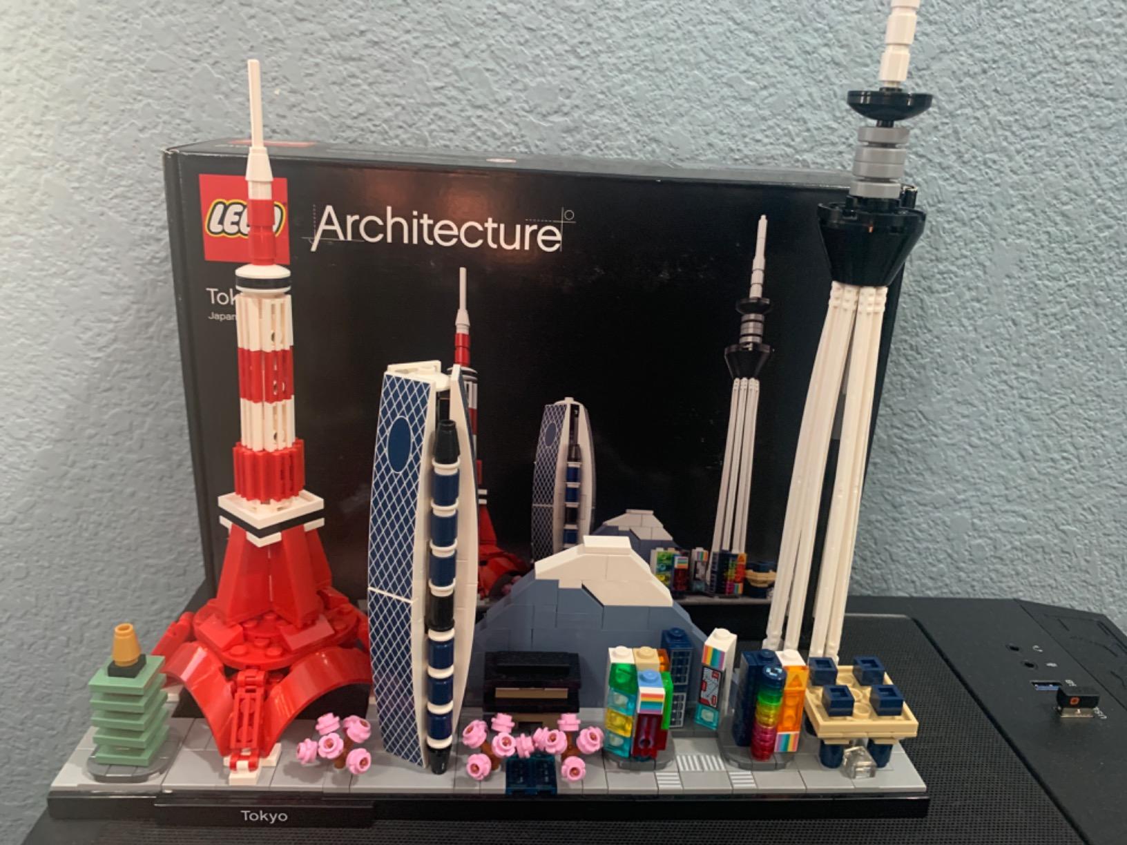 LEGO Architecture Skylines: Tokyo 21051 Building Kit, Collectible Architecture Building Set for Adults (547 Pieces) customer photo 1