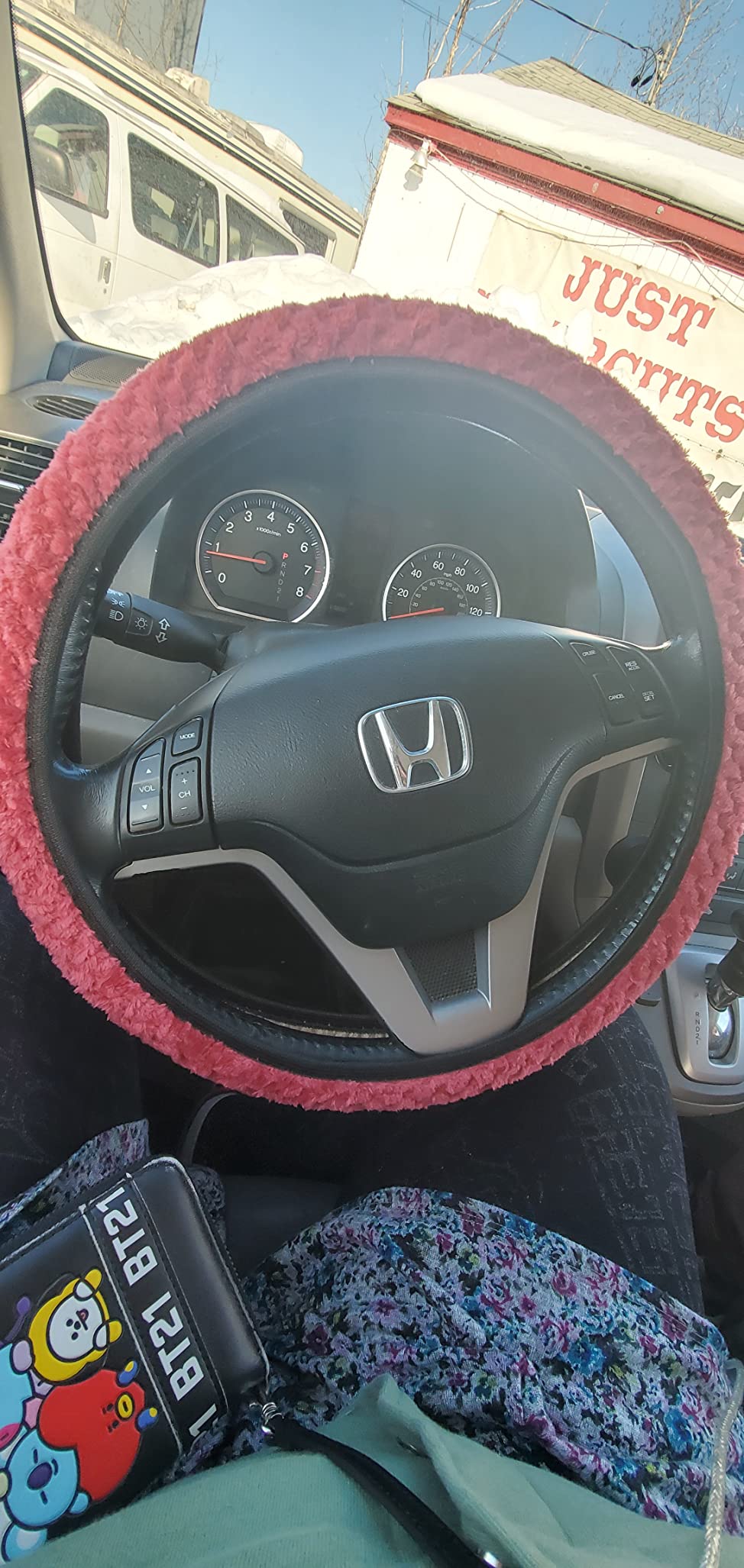 KAFEEK Warm Plush Steering Wheel Cover, Elastic Winter 15 Inch, Black customer photo 2