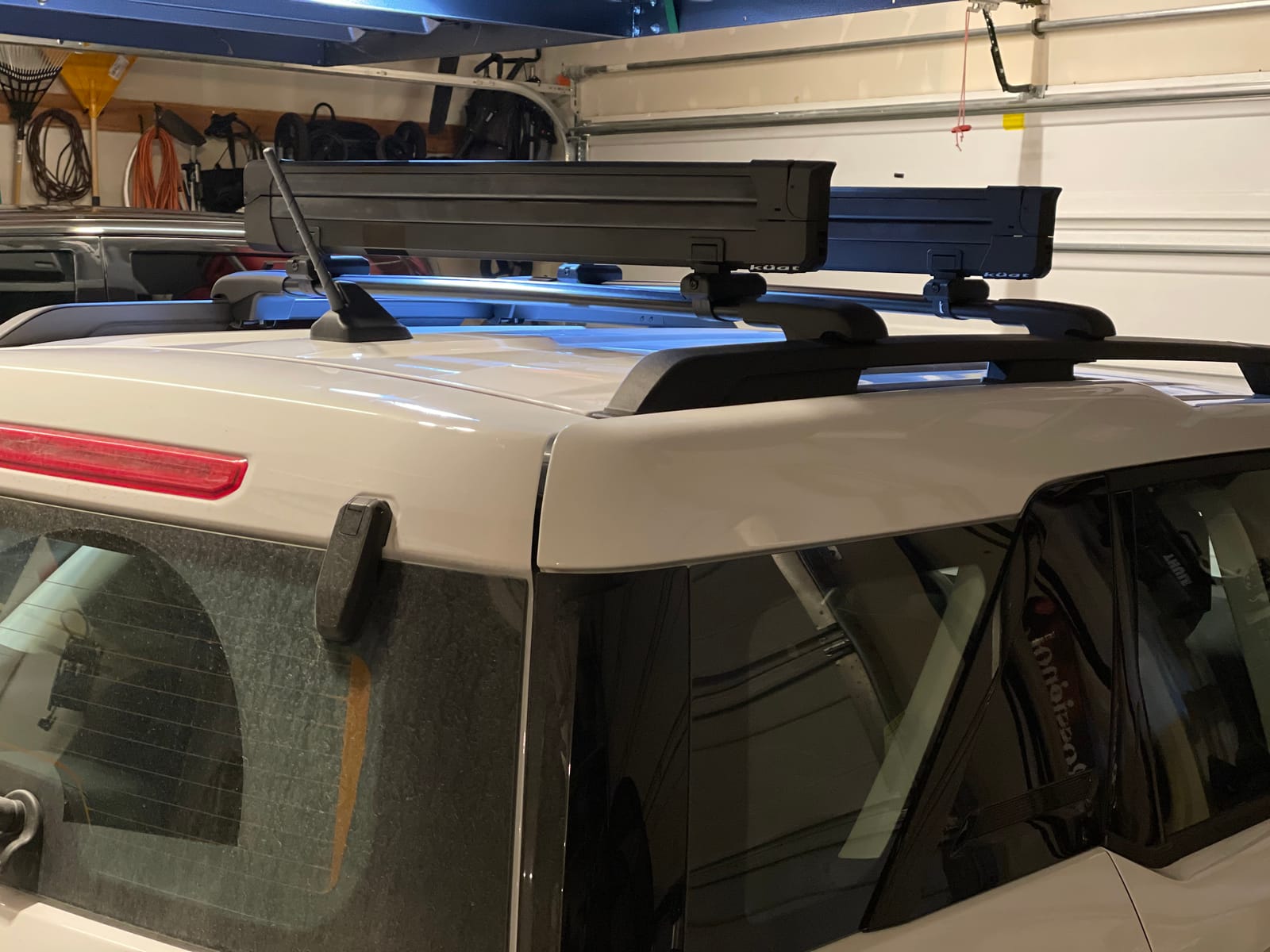 Kuat Switch Ski/Snowboarding Rack with Integrated Locks, Switch 6-6 Skis customer photo 1