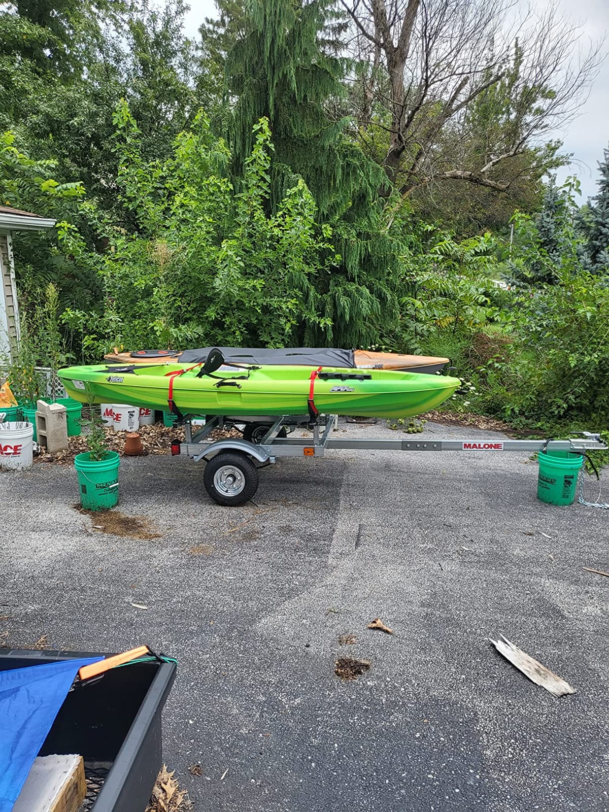 Malone MPG586XV EcoLight 2 Kayak Trailer with 2 V-Rack Kayak Carriers | 14' / 400 lbs Capacity | Fully Submersible | Marine Grade Galvanized Steel Construction | 14' / 400 lbs Capacity, Fully Submersible, Marine Grade Galvanized Steel Construction customer photo 2