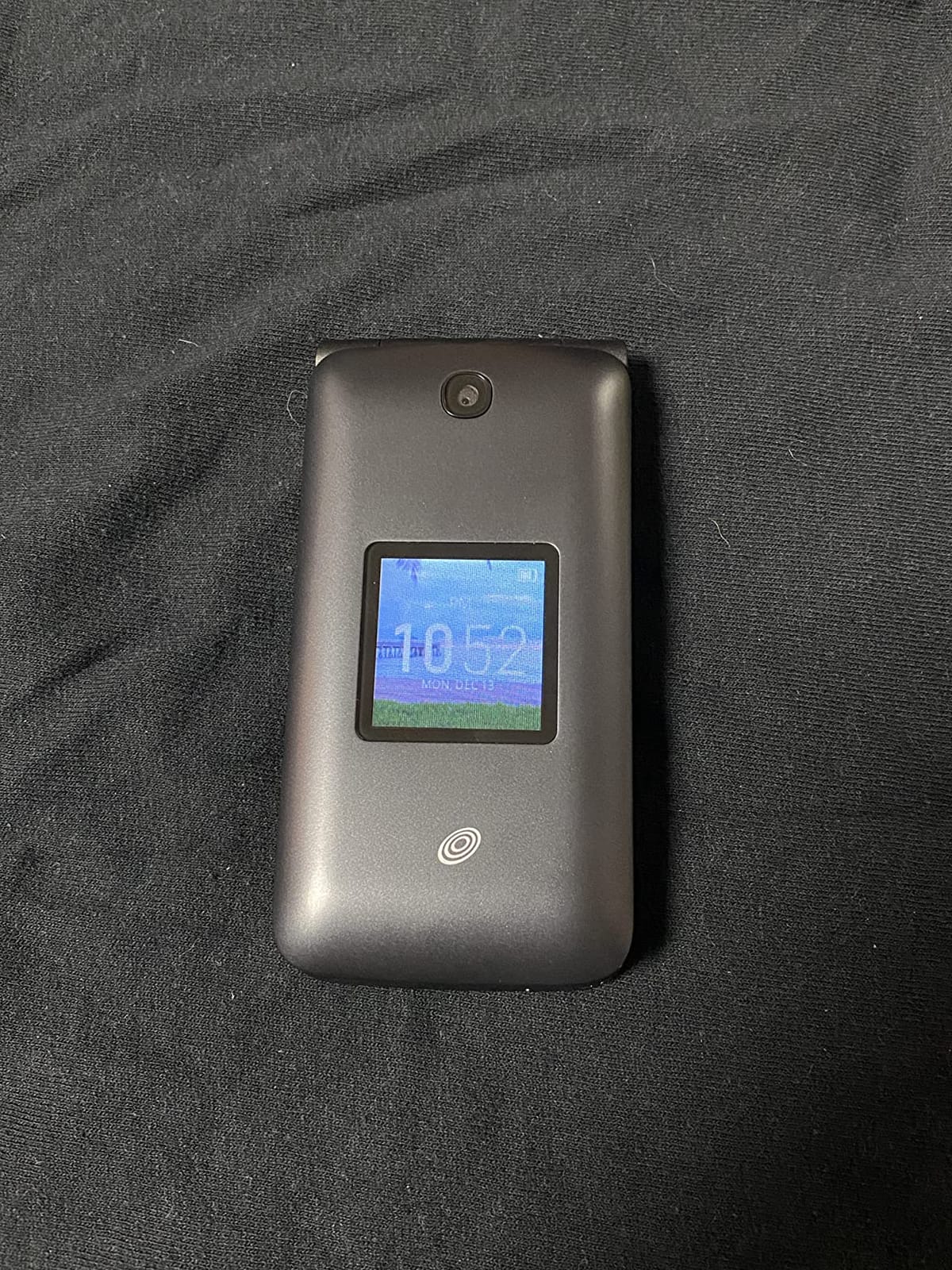 Tracfone Carrier-Locked Alcatel MyFlip 4G Prepaid Flip Phone- Black - 4GB - Sim Card Included CDMA (Renewed) customer photo 2